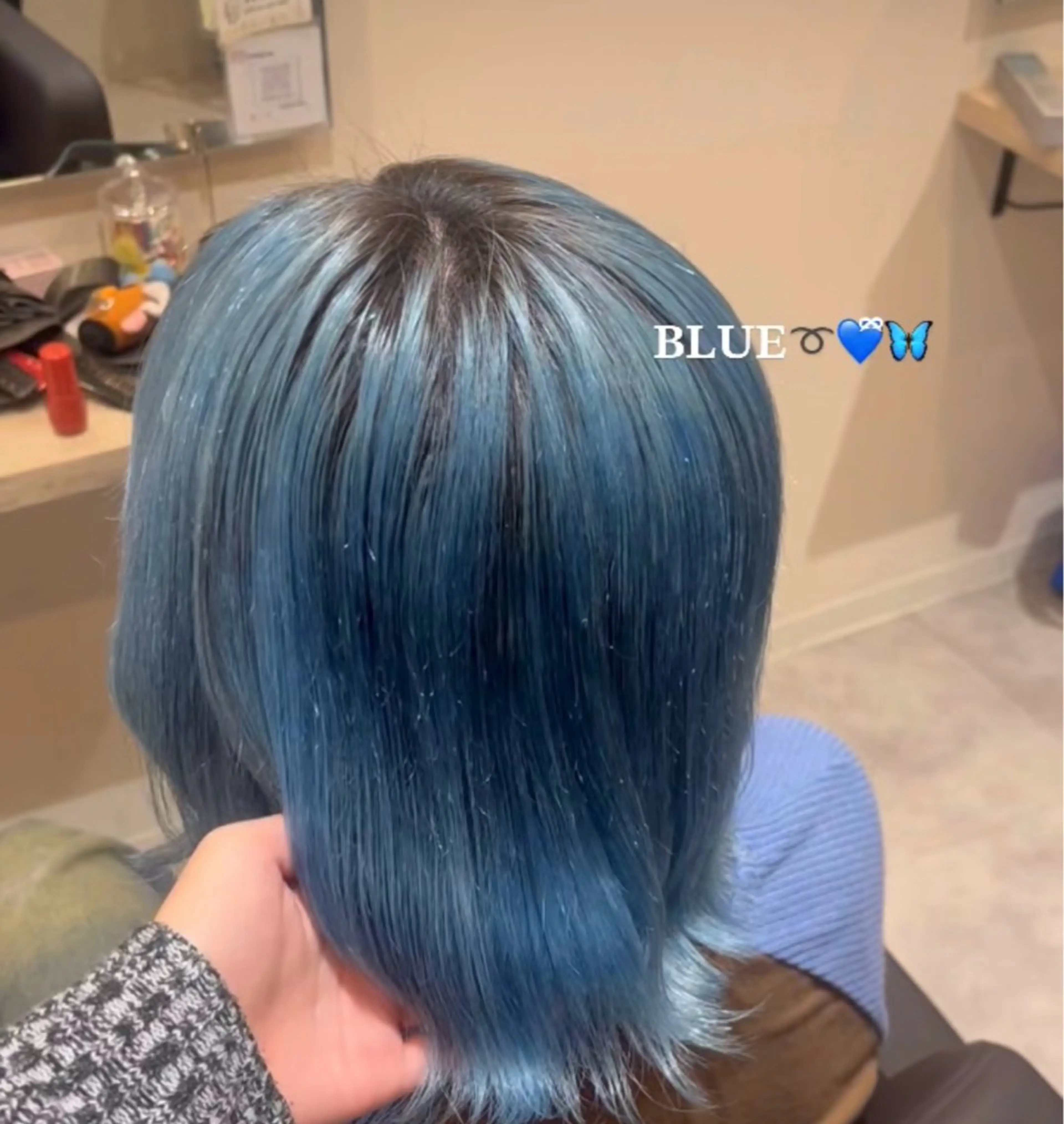 韓国風艶カラーカラー🤍 【肩から鎖骨までの長さ】の写真