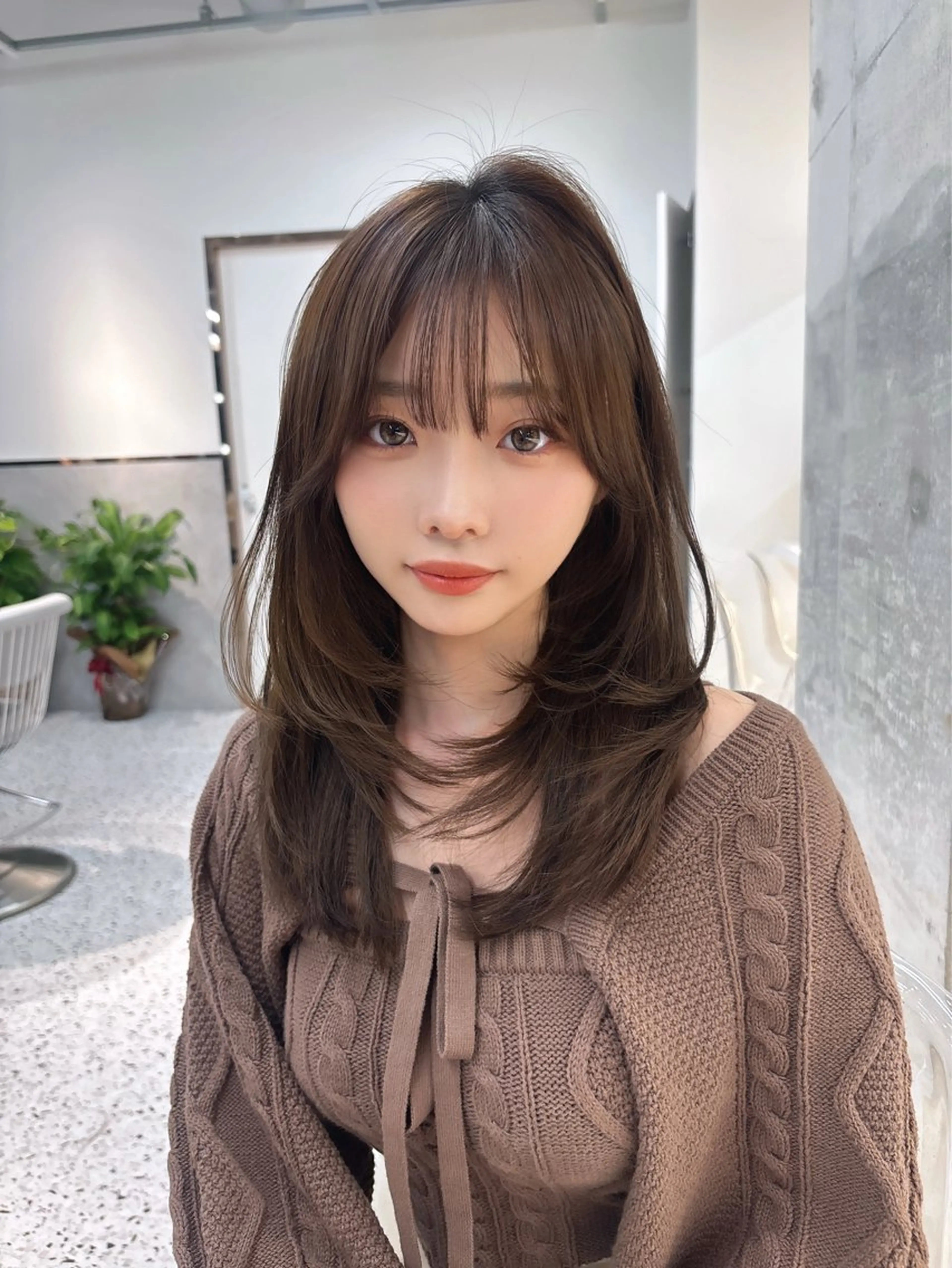 セミロング yui🎀透明感 ベージュカラー／博多のヘアスタイル