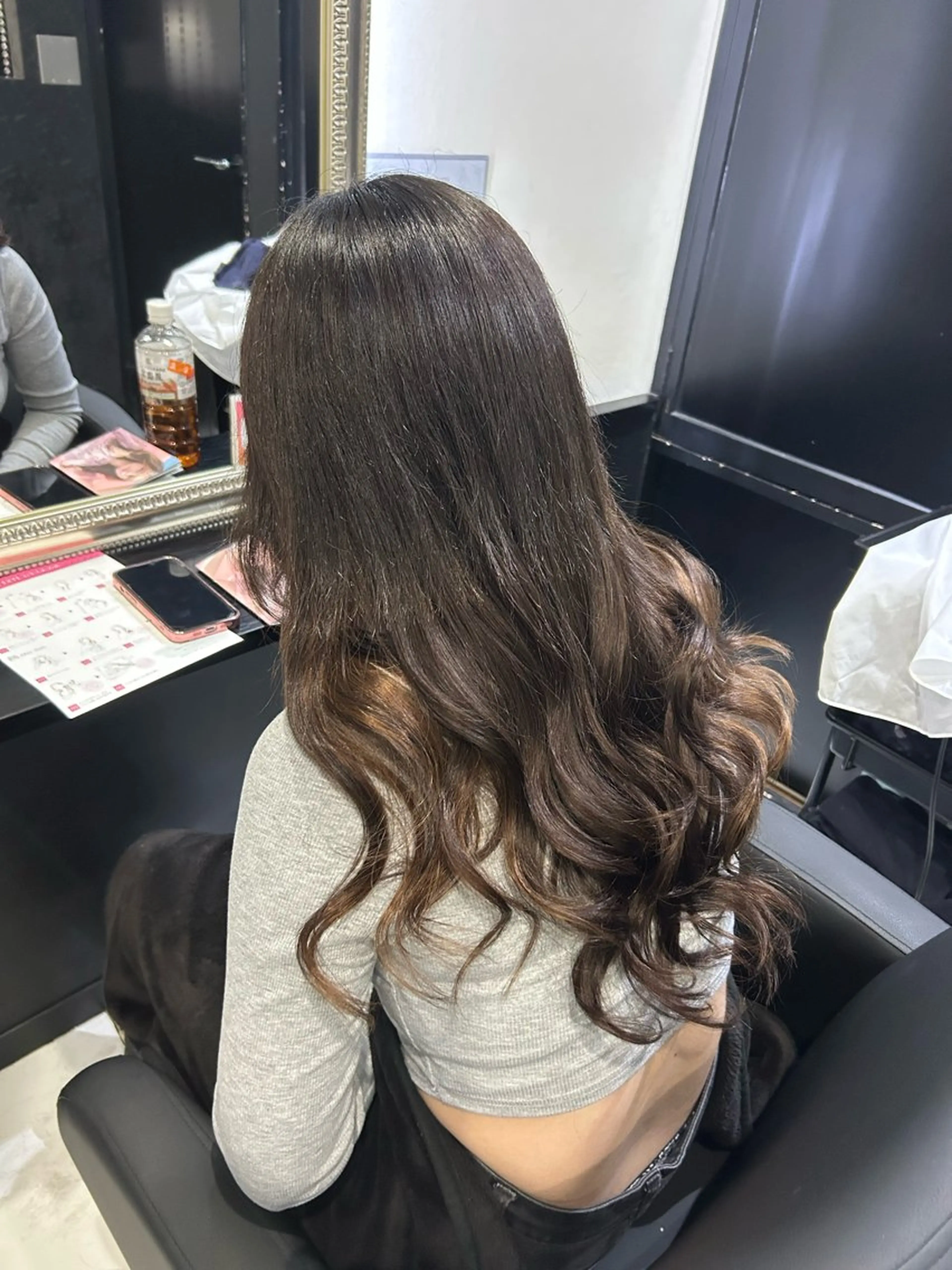 ロング カラー 長田 麻友子のヘアスタイル