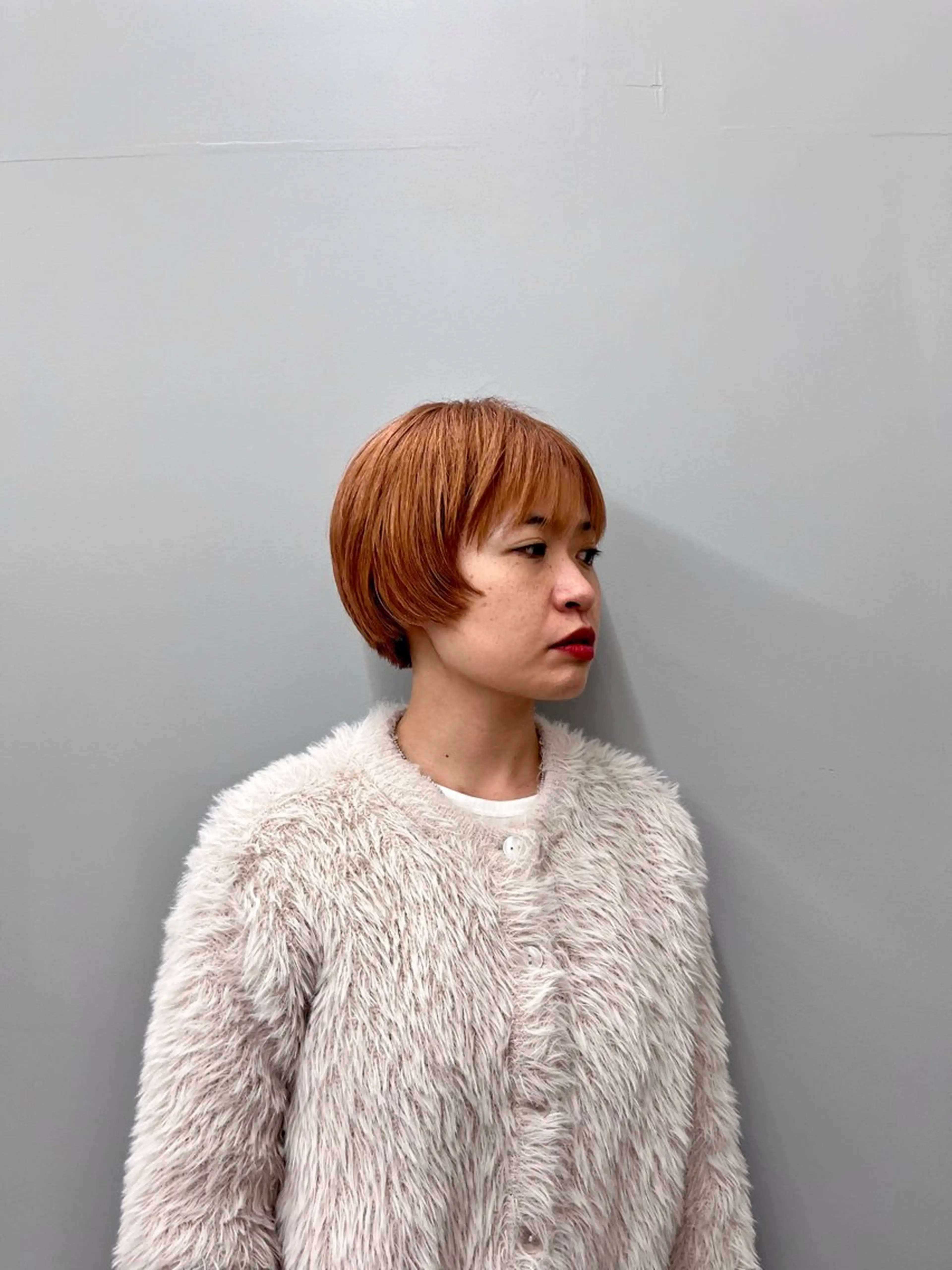 ショート カラー ブリーチ ハイトーンカラー 顔周りカット ショートヘア ヘアカラー 朝が楽なパーマ 🌱ショート/緒方椋のヘアスタイル