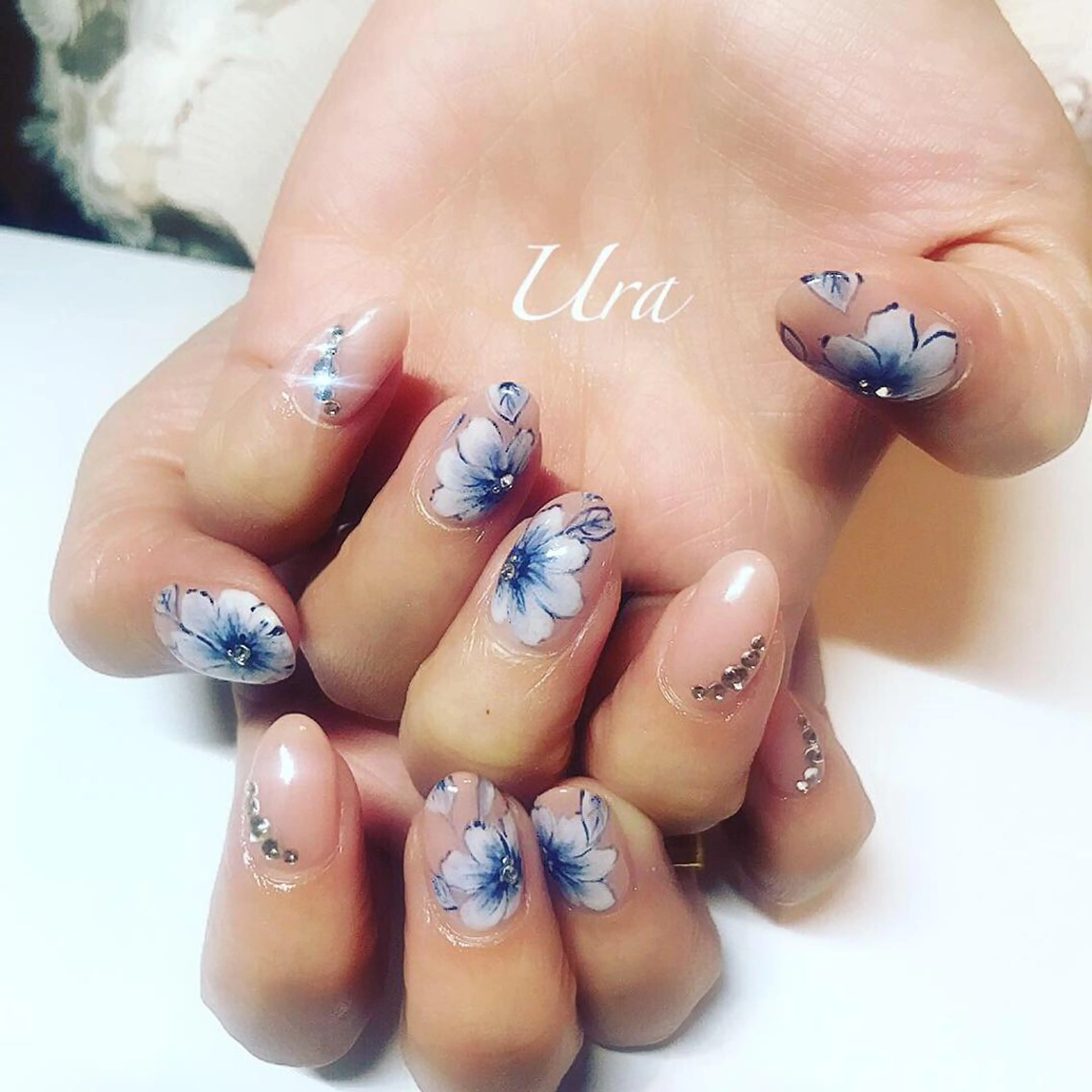 ネイル UrakoNail 《nail》のネイルデザイン