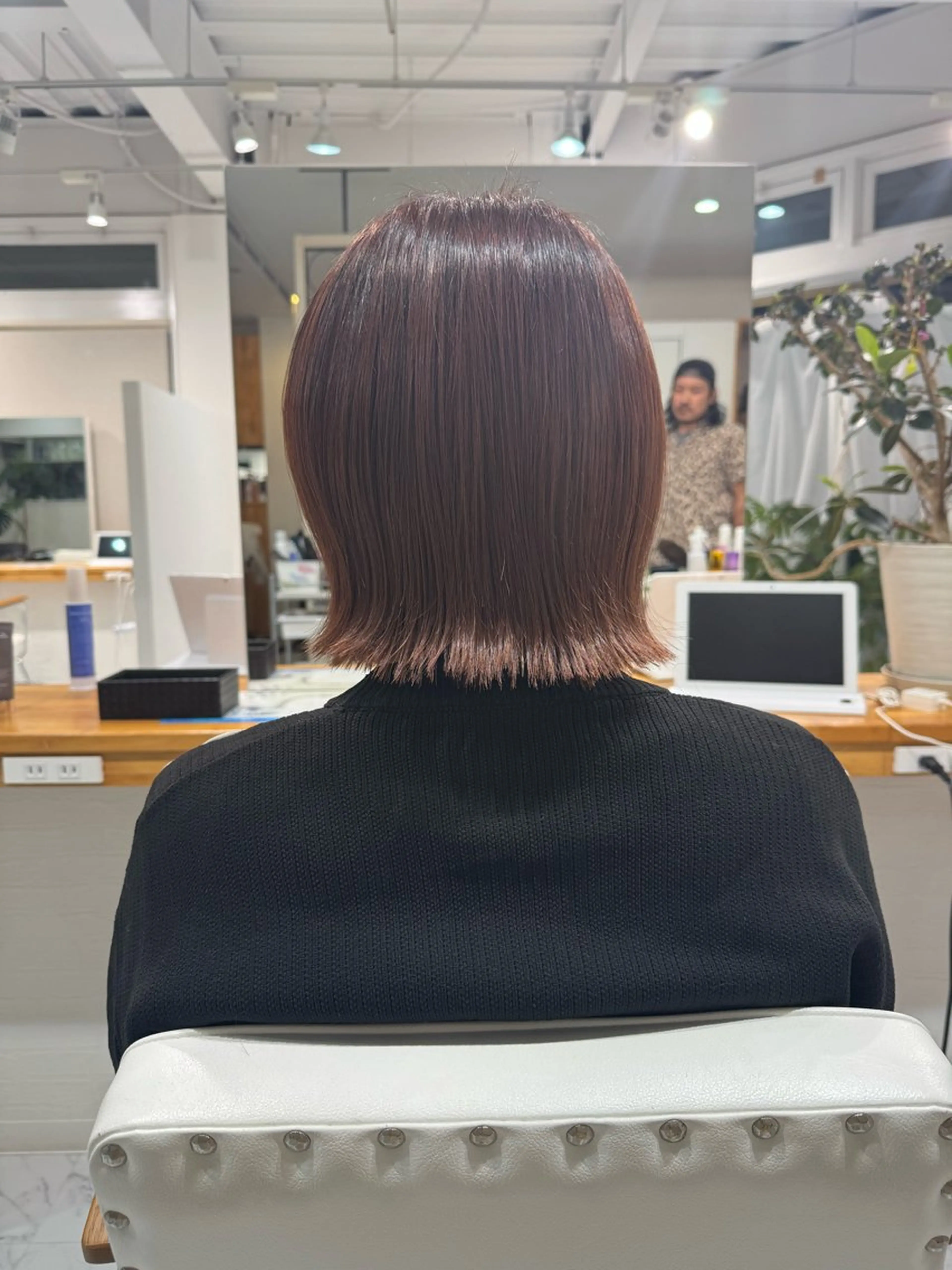 ミディアム 新美 恵里子のヘアスタイル