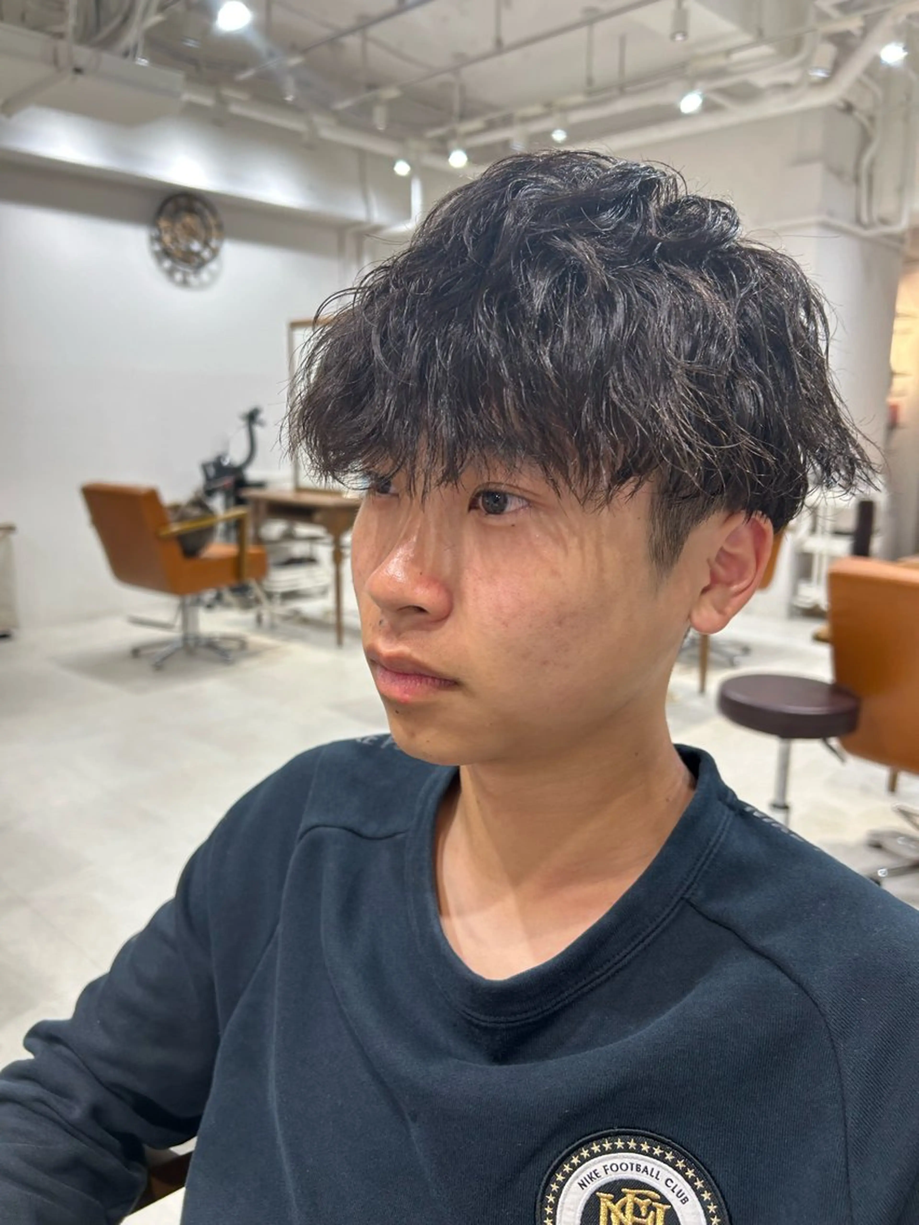 ショート パーマ メンズ 山﨑 燦人のヘアスタイル