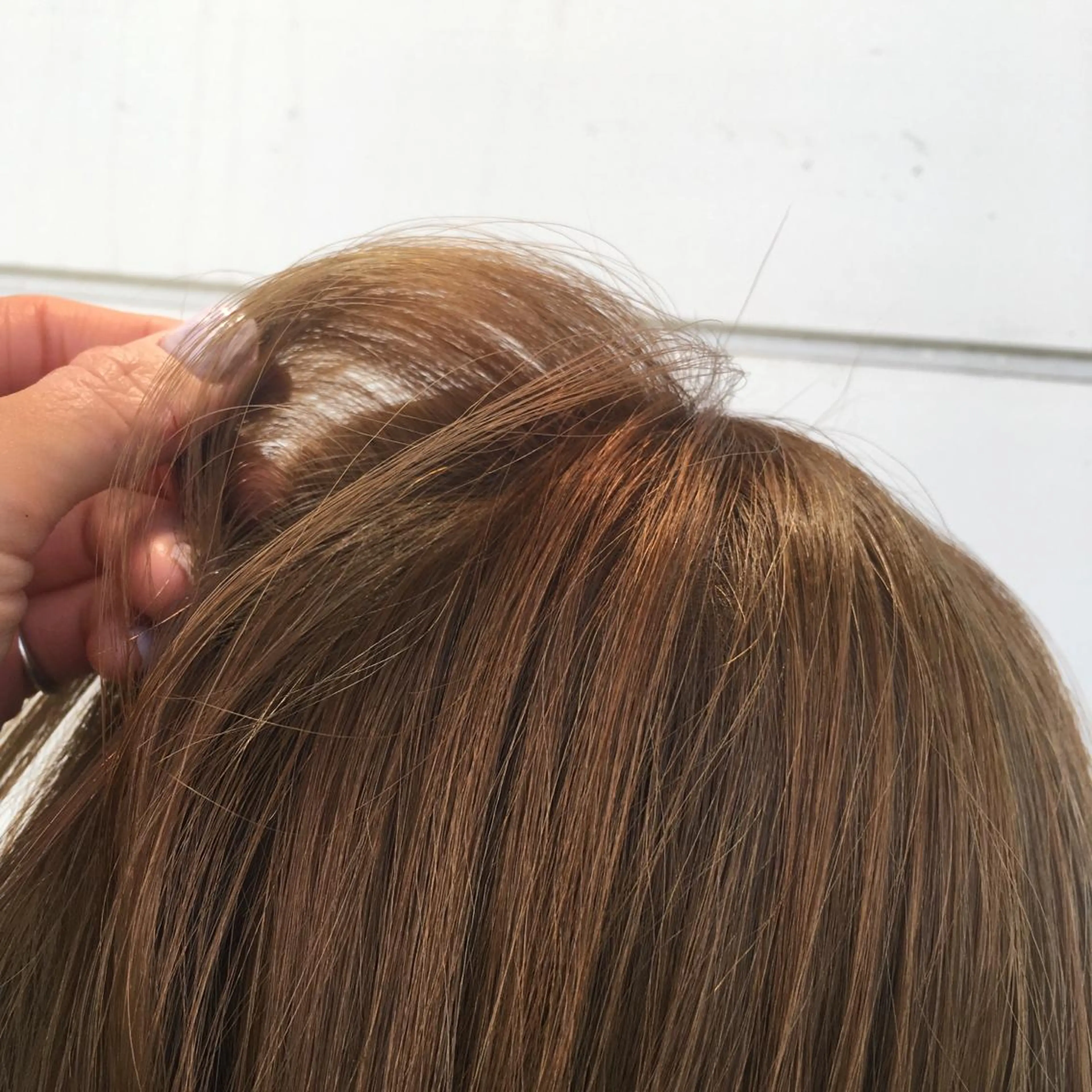 ミディアム カラー RINA🧤 デザインとボブのヘアスタイル