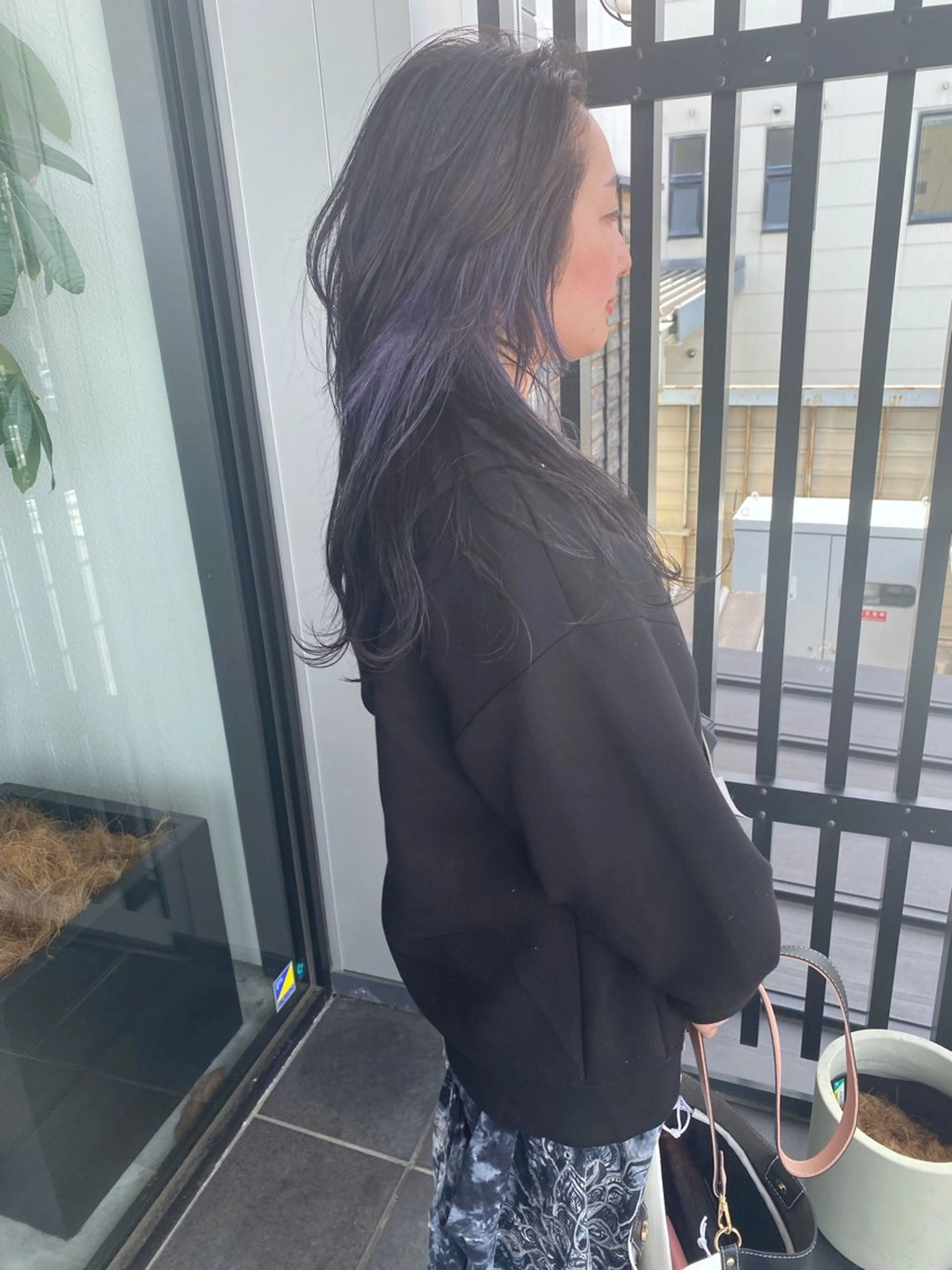 ミディアム カラー インナーカラー パープルカラー カット ヘアカラー 山﨑 大暉【ダブルカラー】のヘアスタイル