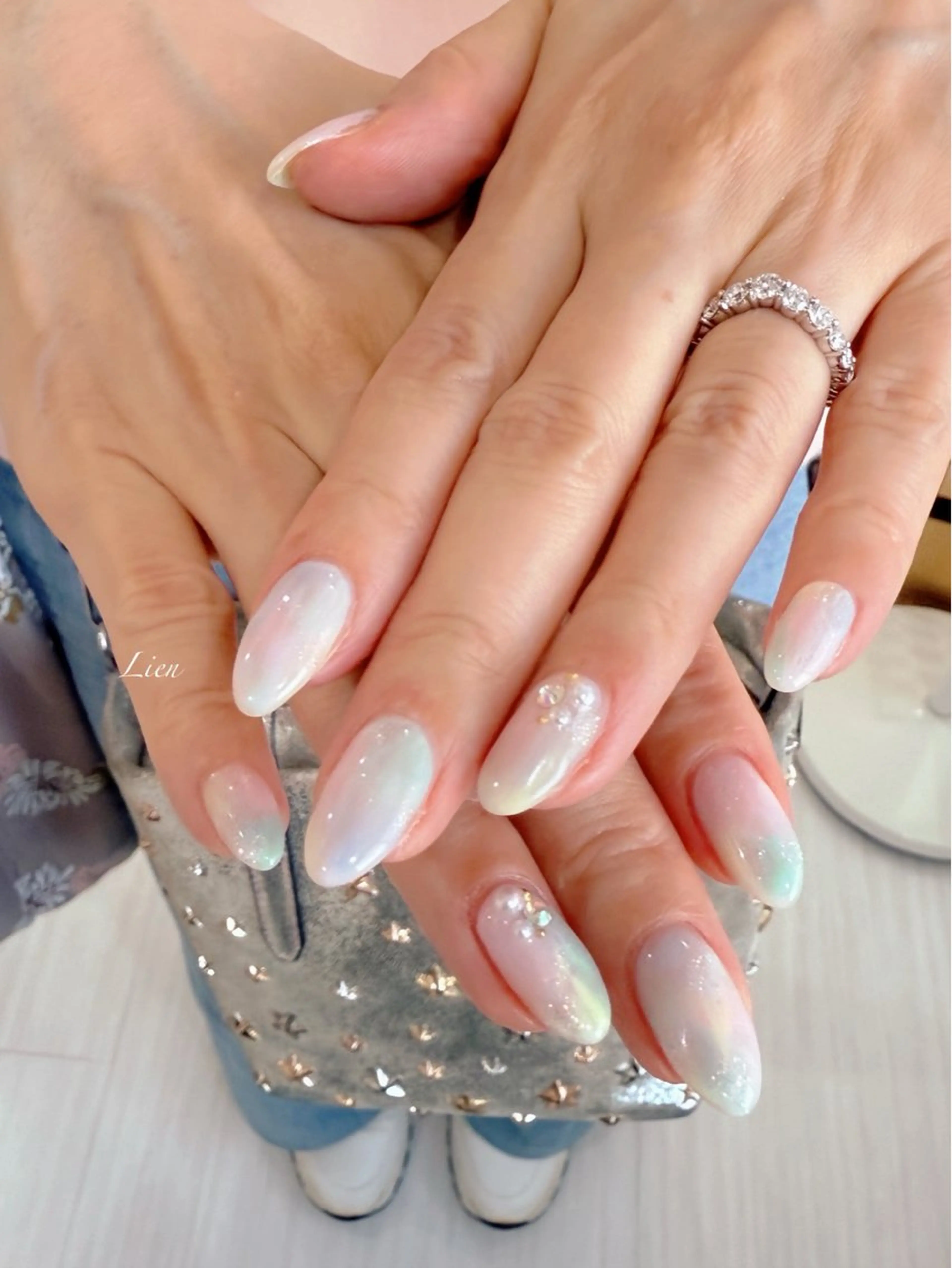 ネイル 長さ出し フットネイル フレンチネイル ジェルネイル ガラスフレンチ ハンドネイル Lien（リアン） 銀座駅6分のネイルデザイン