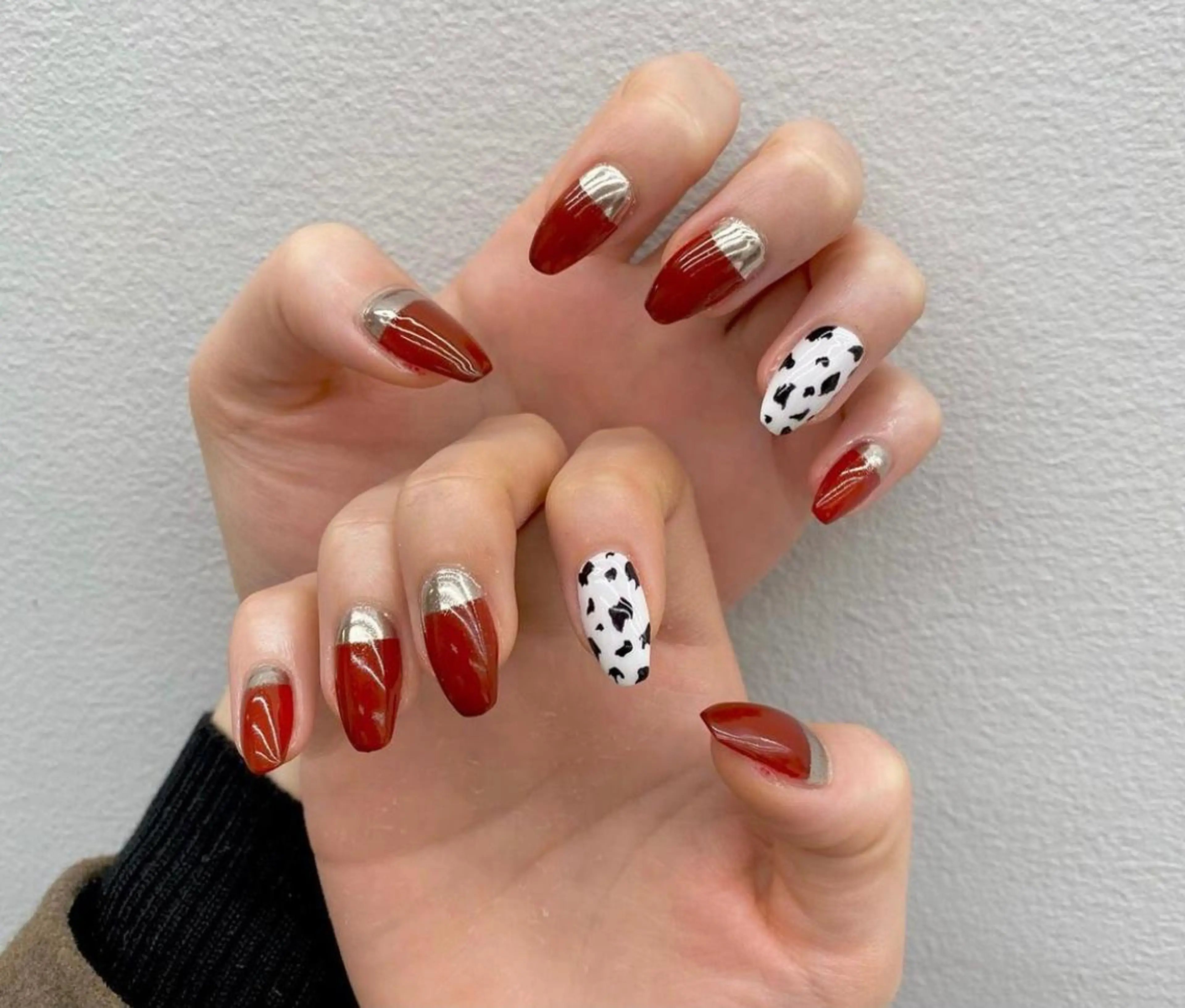 ネイル 椿森 美瑠紅の眉毛・アイブロウイメージ