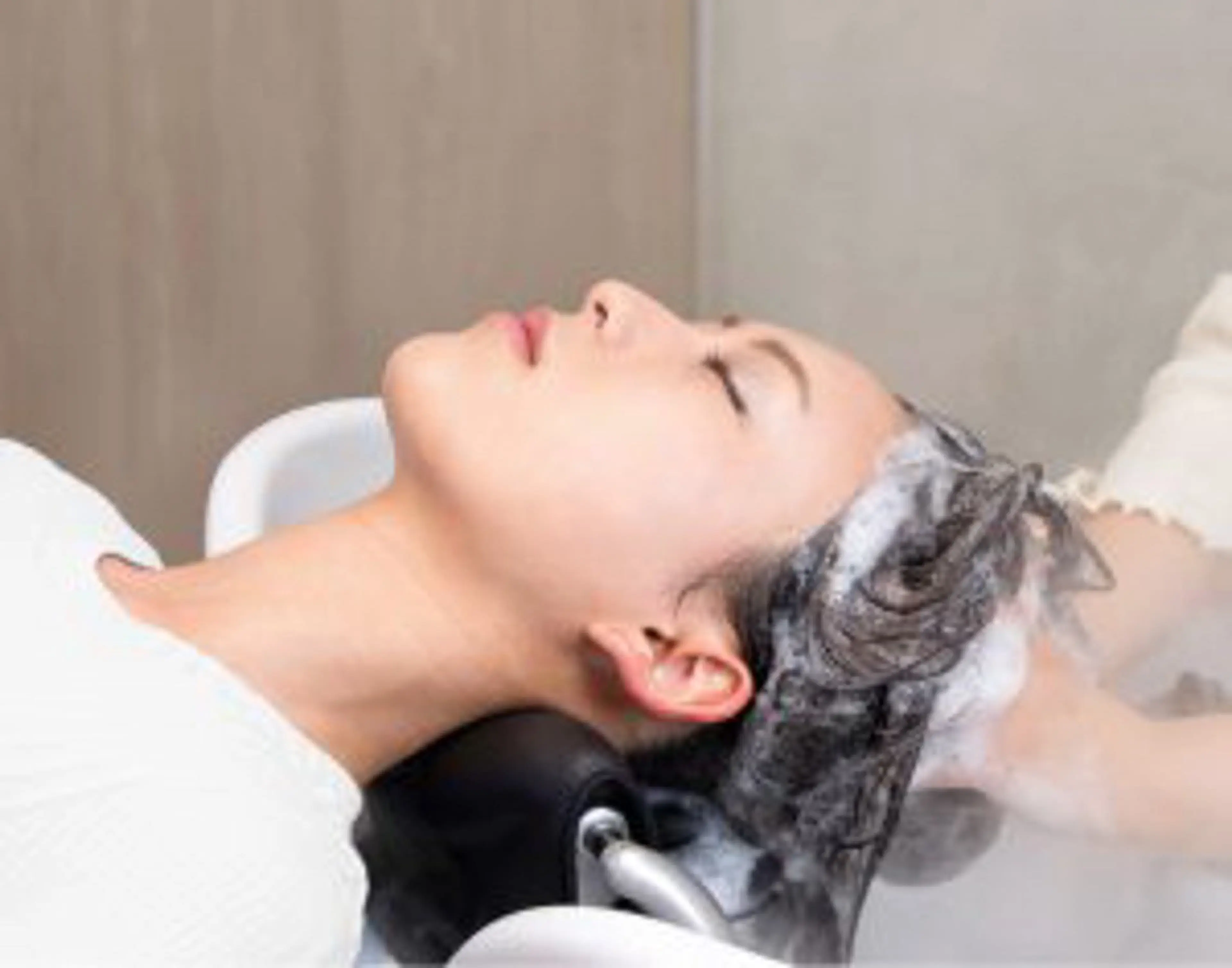 カラー no4ナチュラル戸祭所属・山越 美裕樹のヘアスタイル