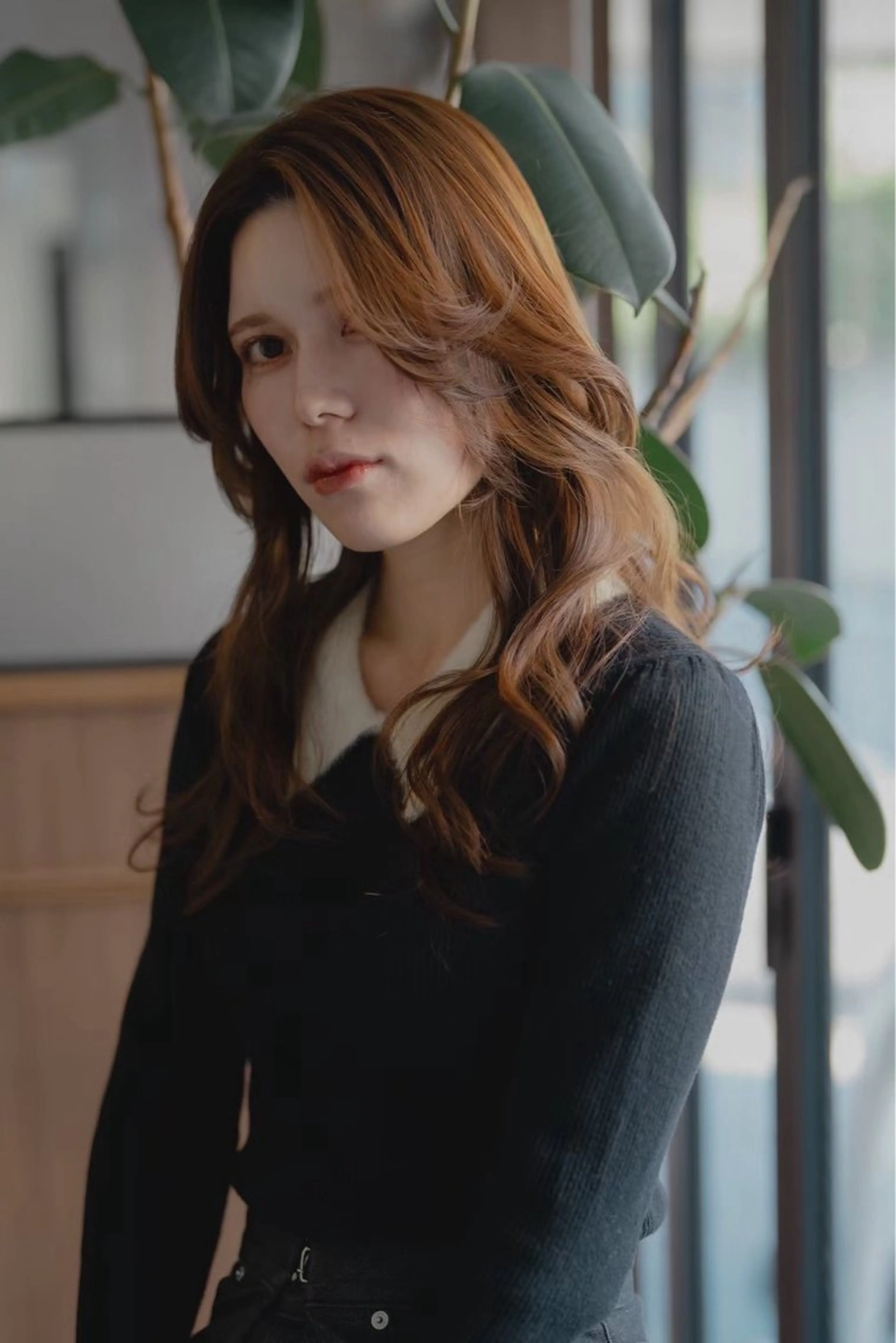 セミロング カラー 敏感肌カラー/斉藤 /かきあげバングのヘアスタイル