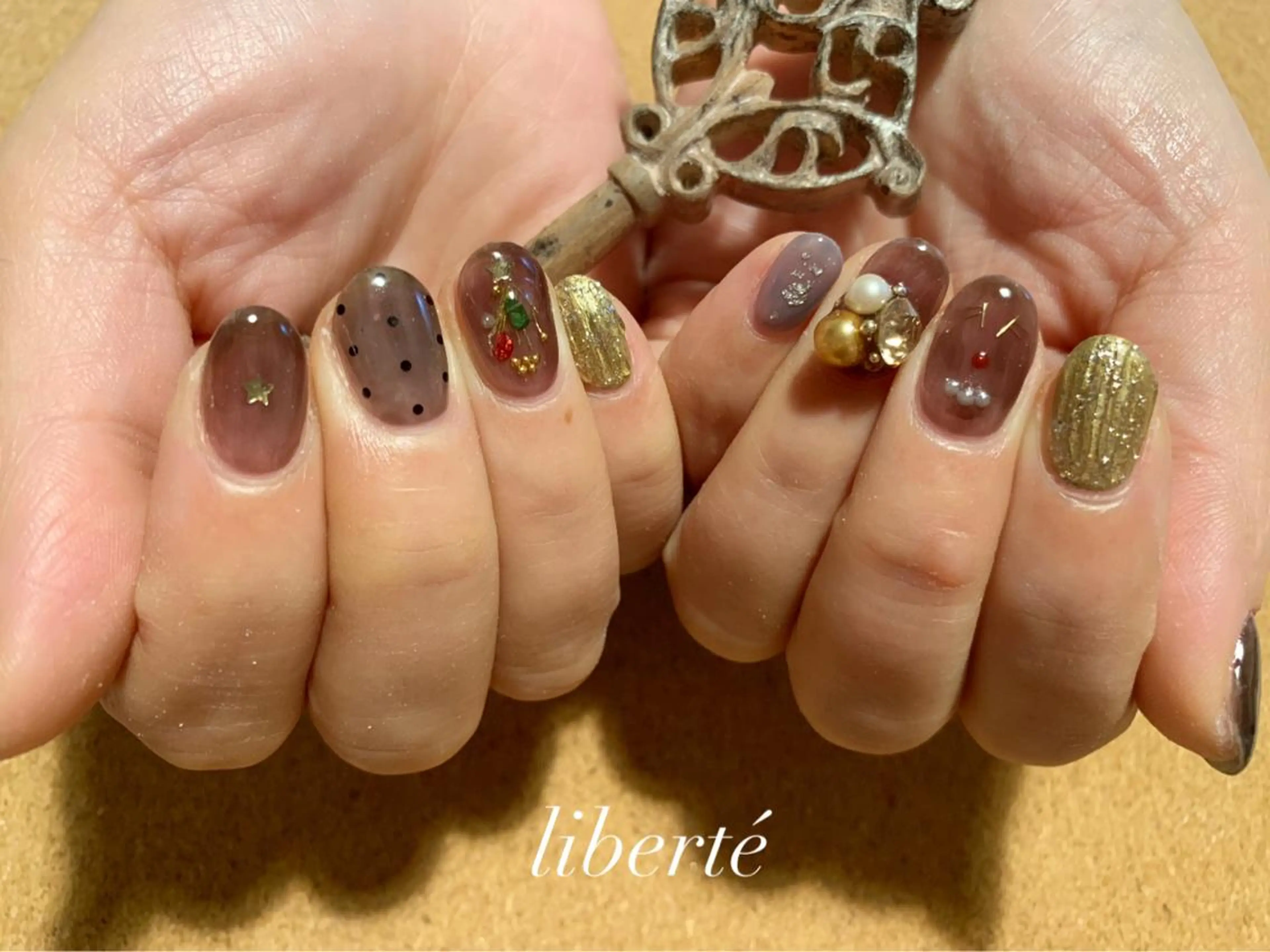 ネイル liberté (リベルテ)のネイルデザイン