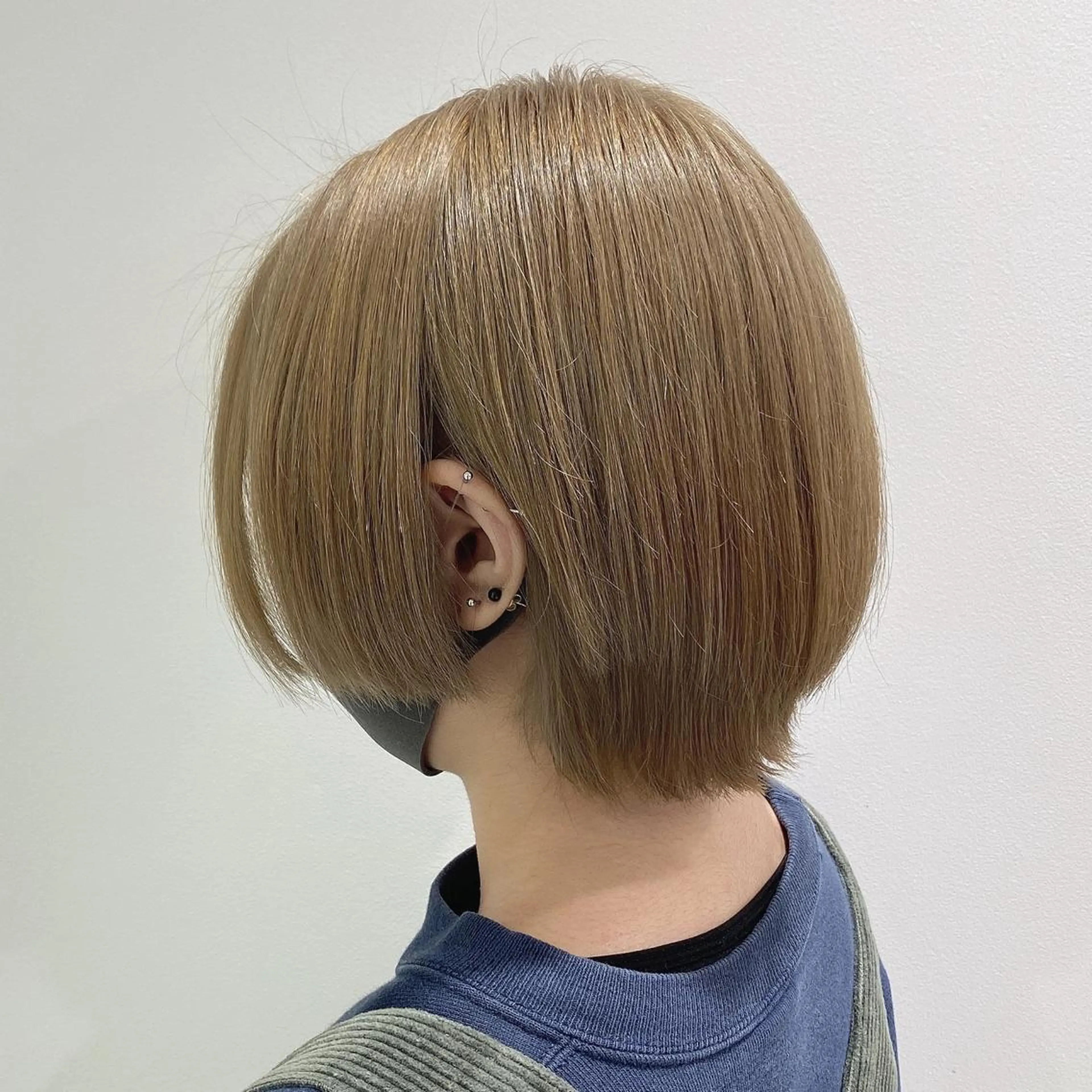 ショート カラー エフェクトブリーチ 🌟前澤啓太朗のヘアスタイル