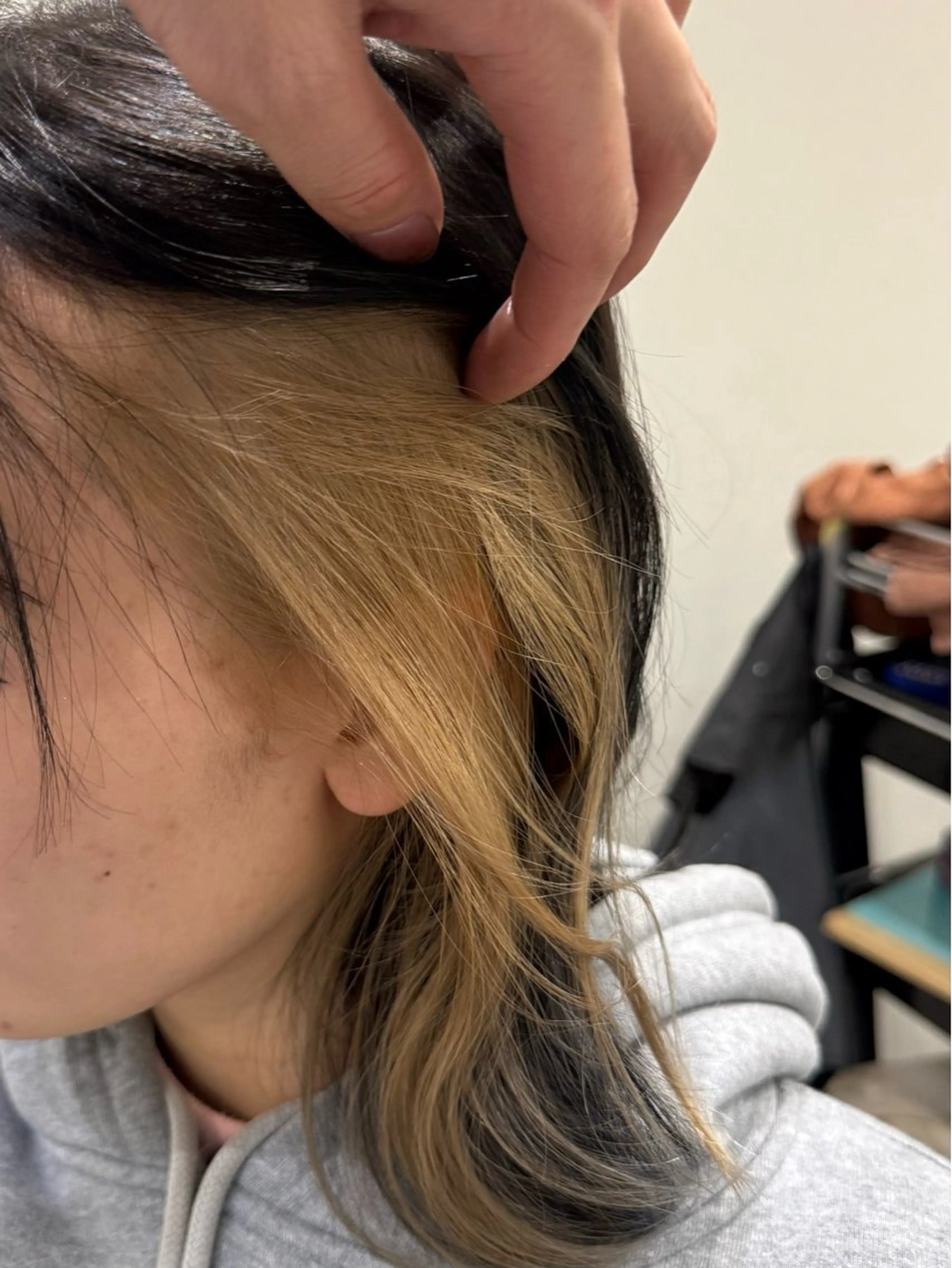 カラー インナーカラー カット ヘアカラー soyon 心斎橋店のヘアスタイル