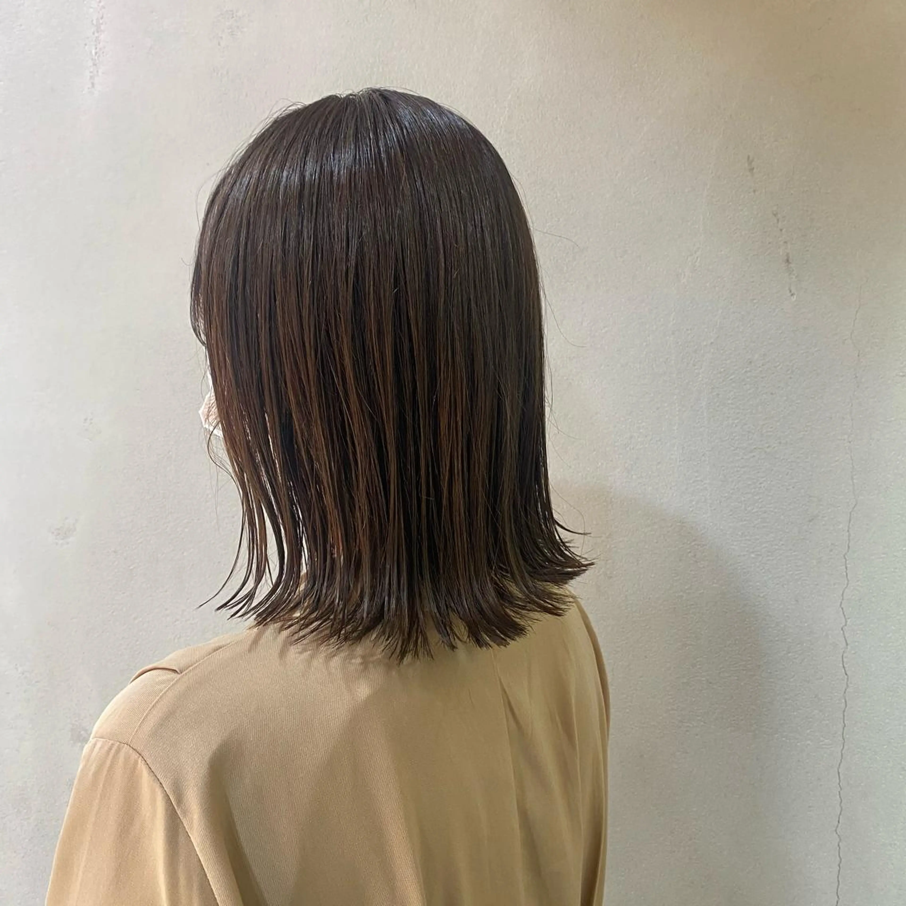 ミディアム カラー オリーブカラー ボブ ボブ/マンツーマン ミヒラケイタのヘアスタイル