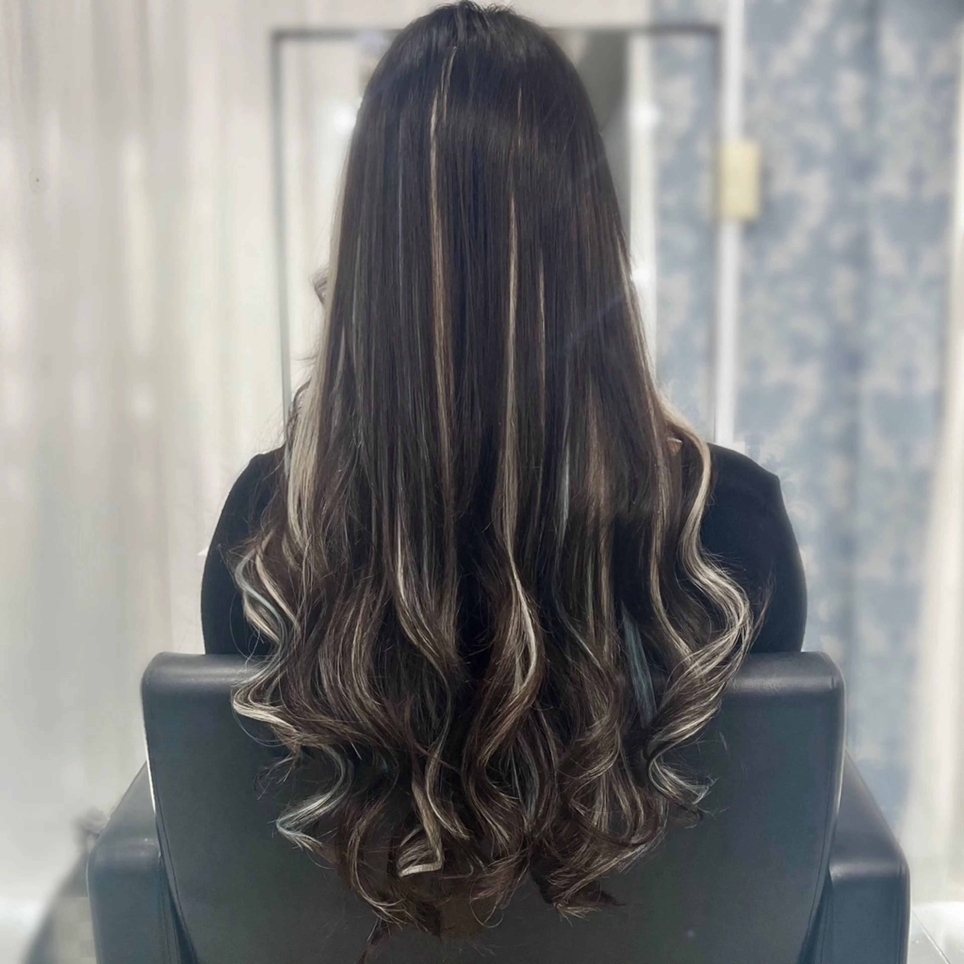 ロング シールエクステ KUMA🧸のヘアスタイル