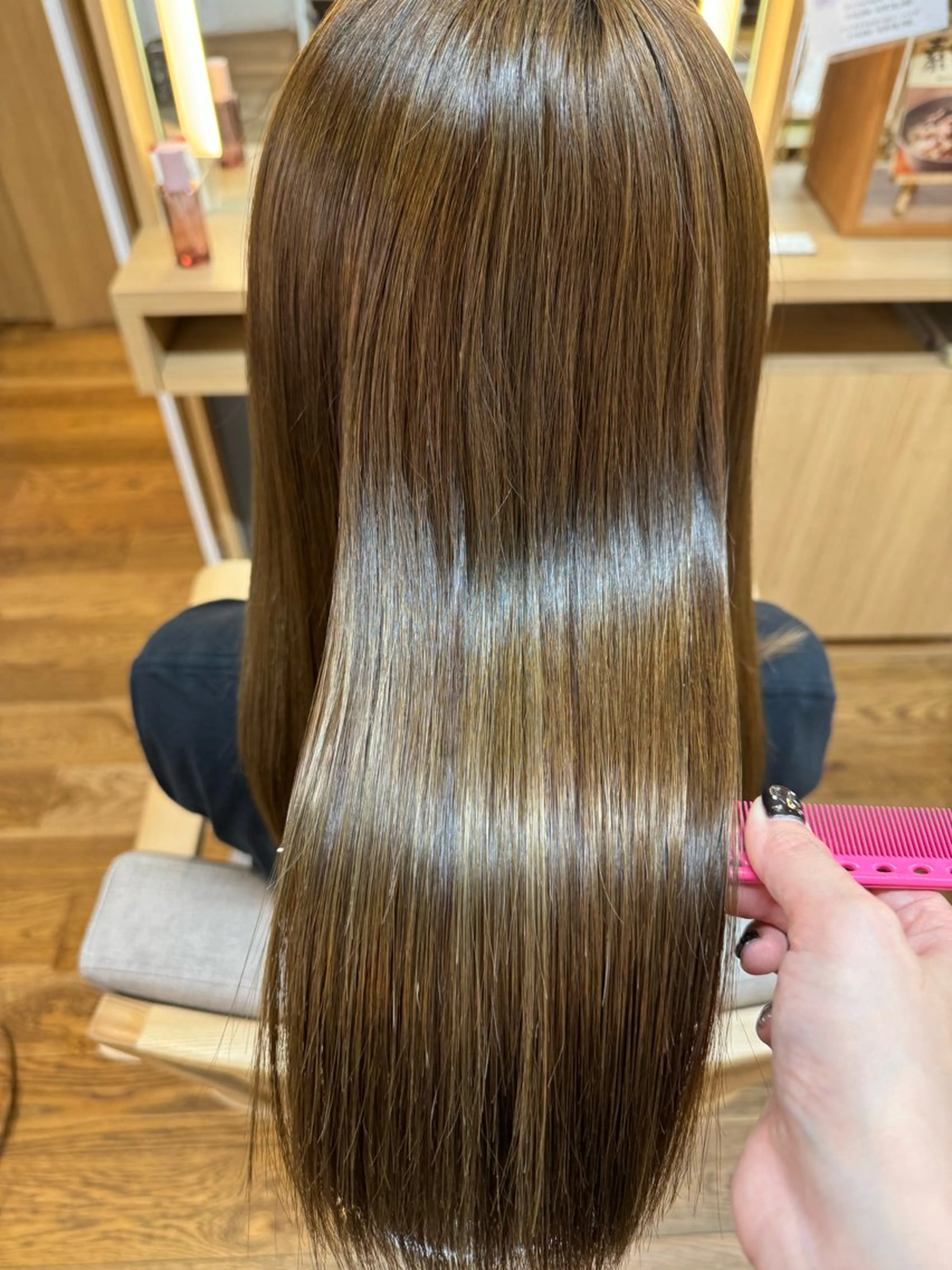 セミロング 髪質改善/縮毛矯正✨ 白石ゆいのヘアスタイル