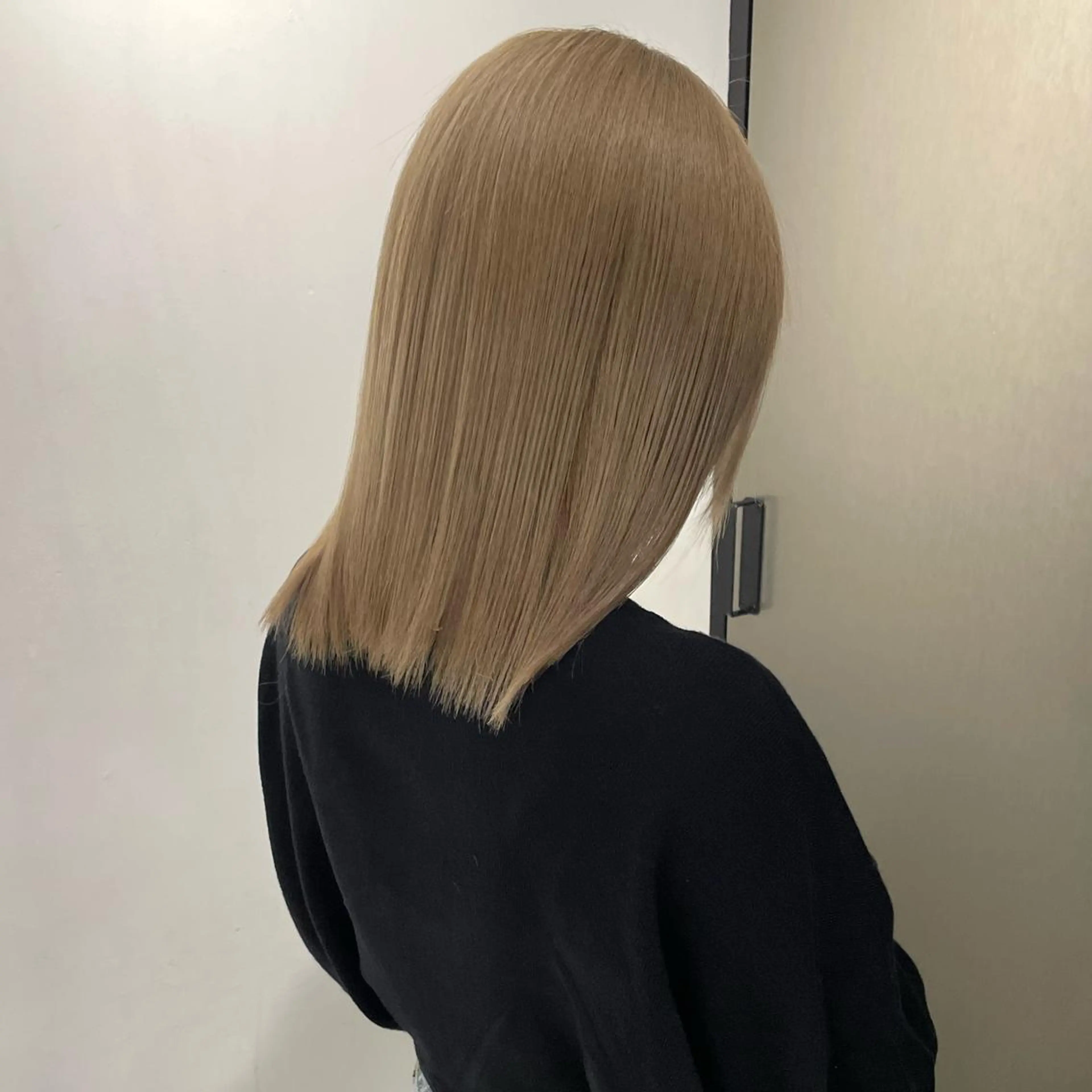 セミロング カラー シンカ 表参道のヘアスタイル