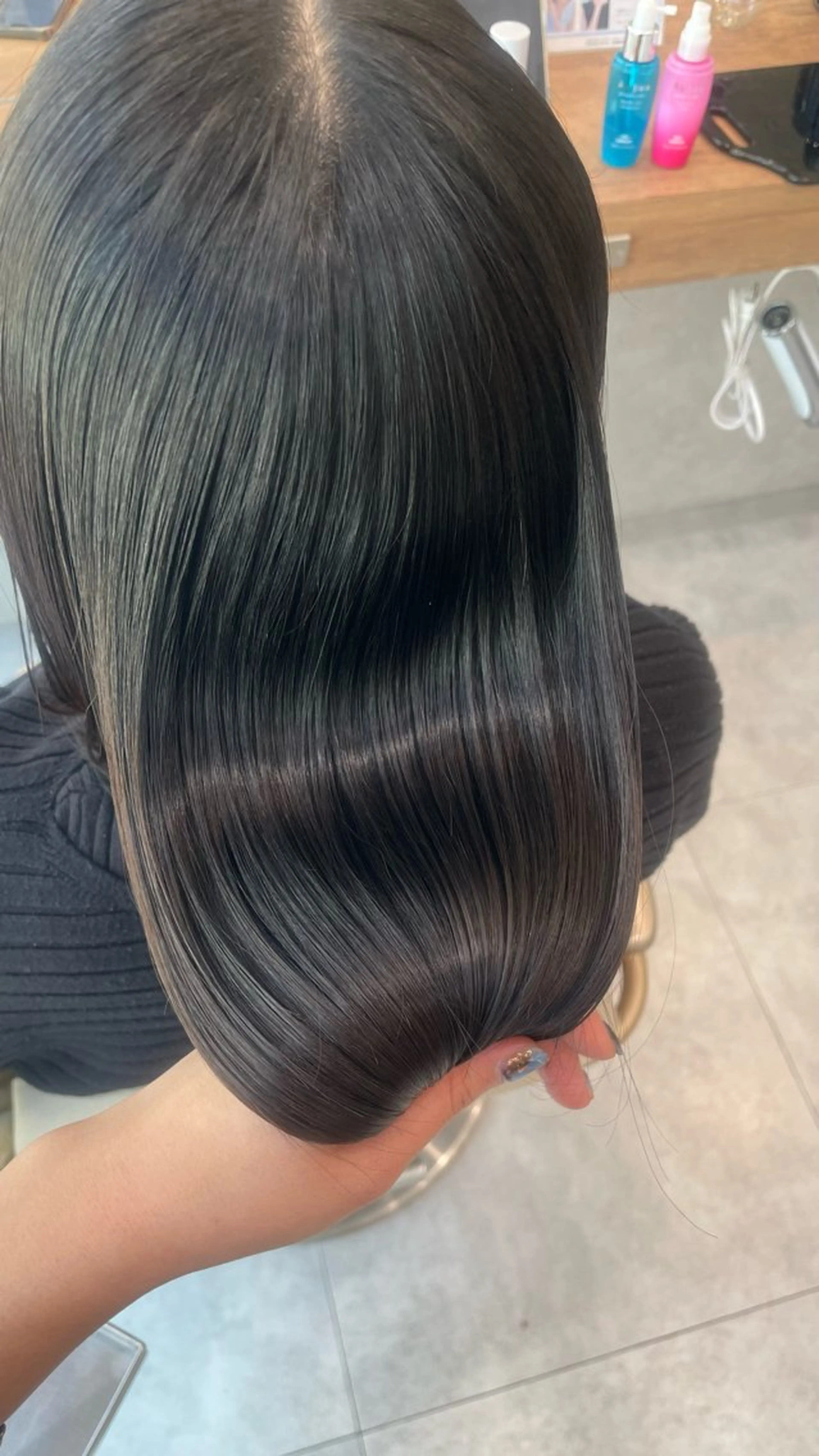 ミディアム ヘアカラー トリートメント ヘッドスパ ツヤ髪/髪質改善✨ 永澤樹里のヘアスタイル