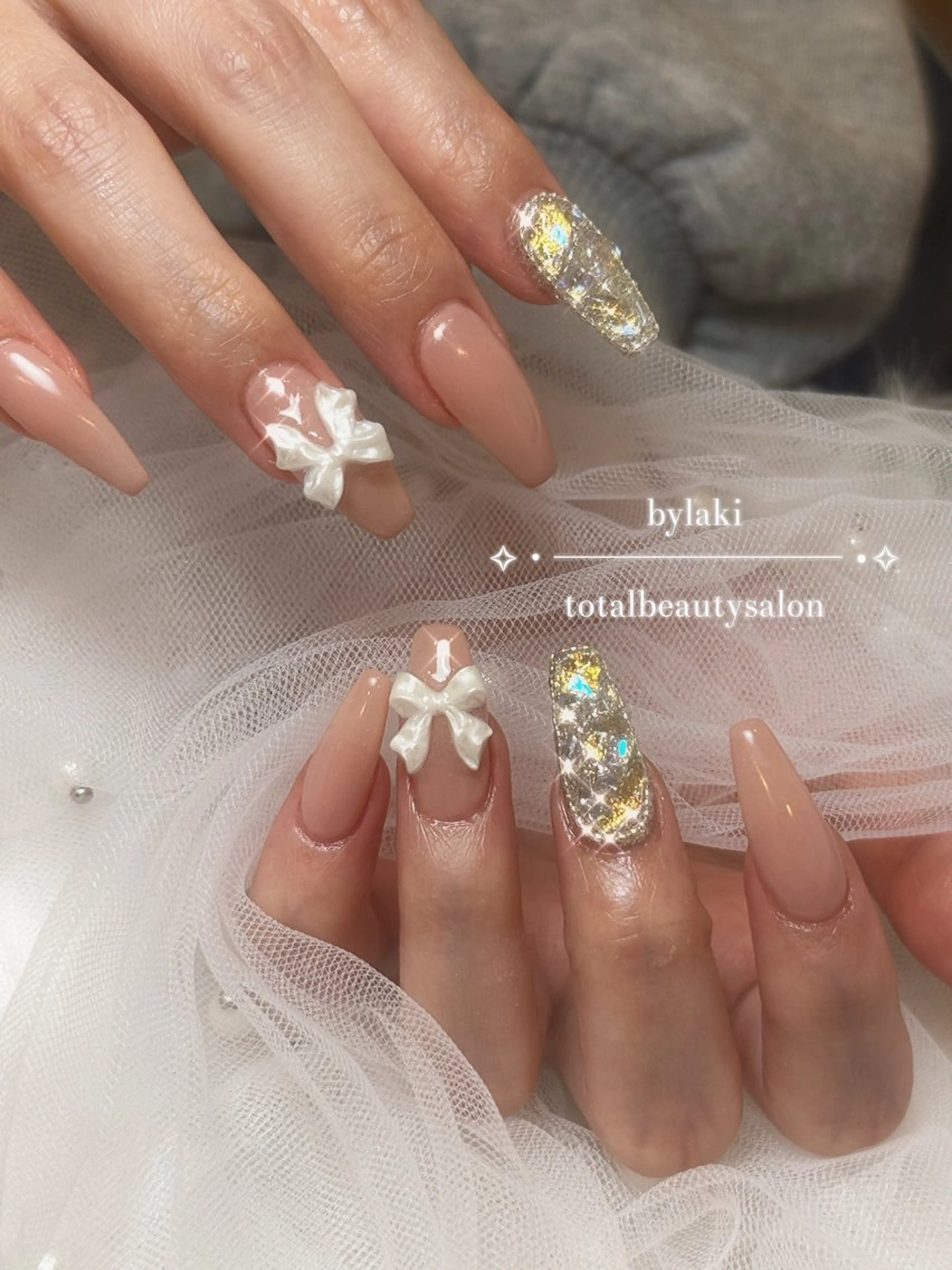 ネイル ワンホンネイル ハンドネイル bylaki🌈 RENAのネイルデザイン