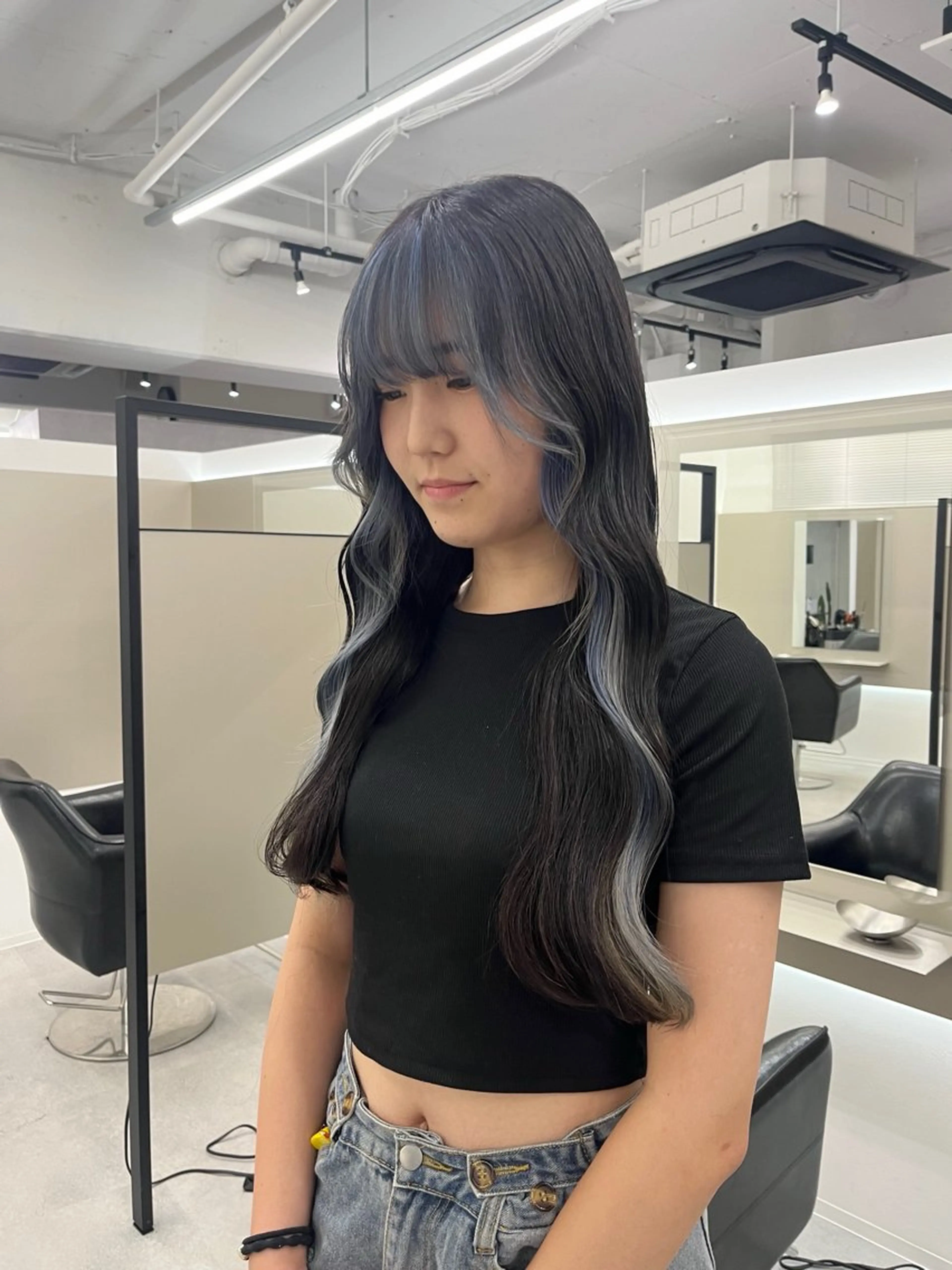 カラー ミストバング  フェイスフレーミング SEVENTH HEAVEN所属・志垣 真衣のヘアスタイル