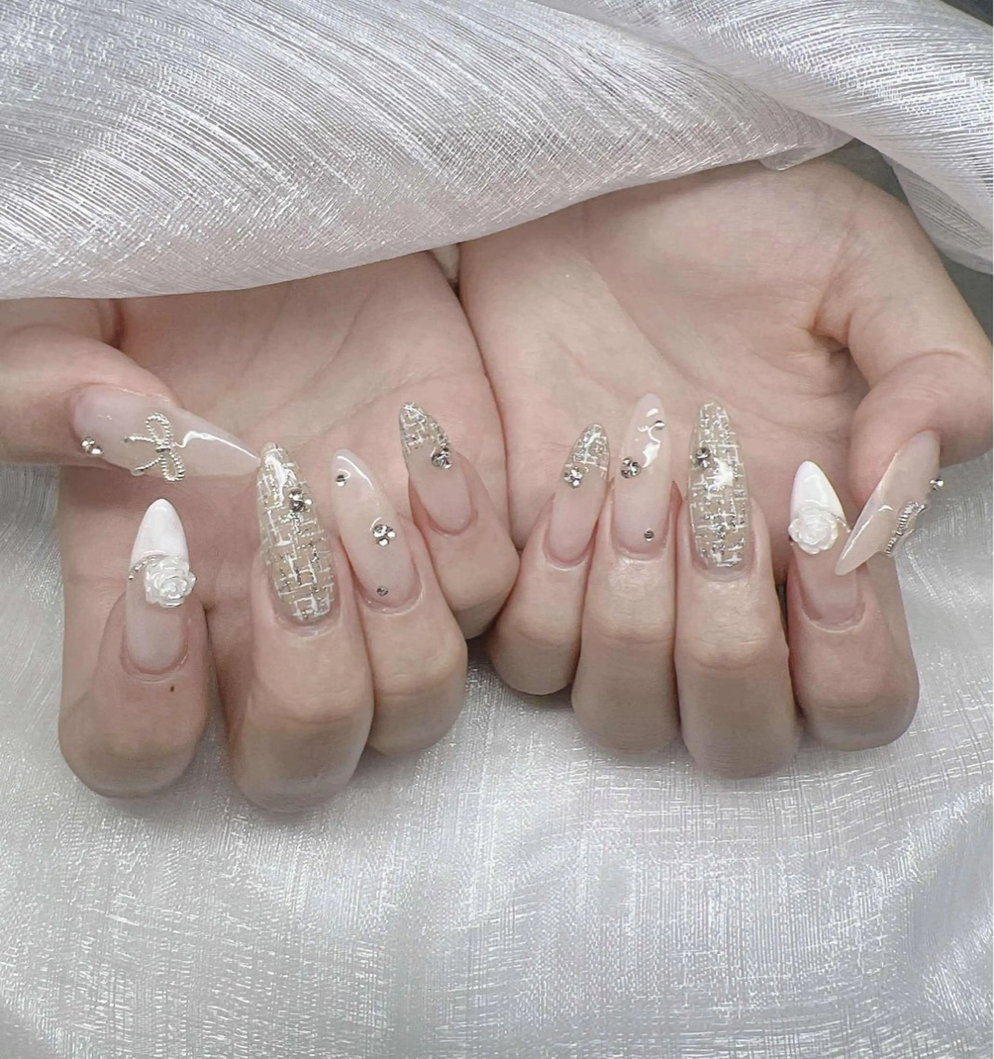 ネイル 長さ出し グラデーション 卒業式 キラキラネイル マグネットネイル ハンドネイル Lee Nailsのネイルデザイン