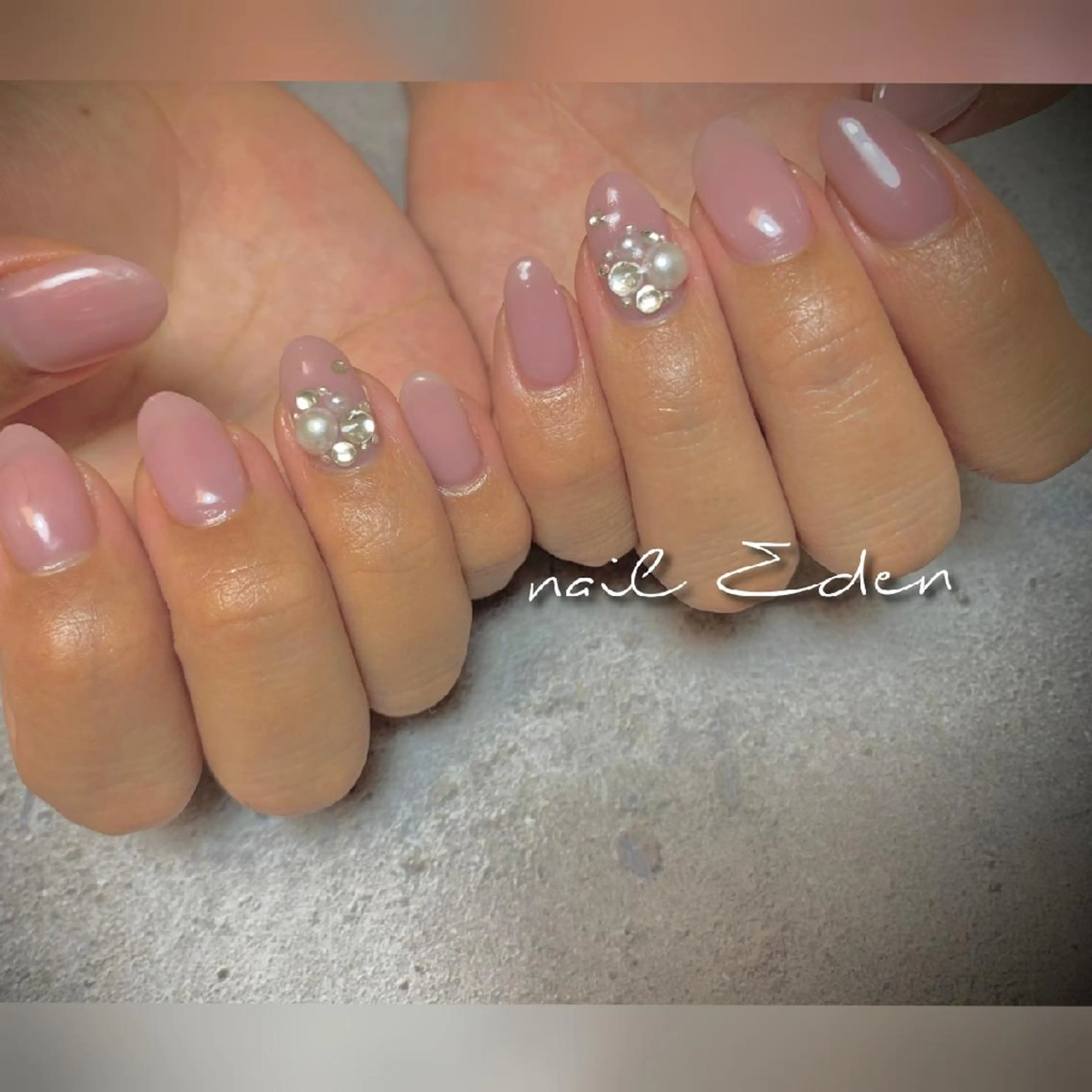 ネイル キラキラネイル 持ち込み Eden ♾️のネイルデザイン