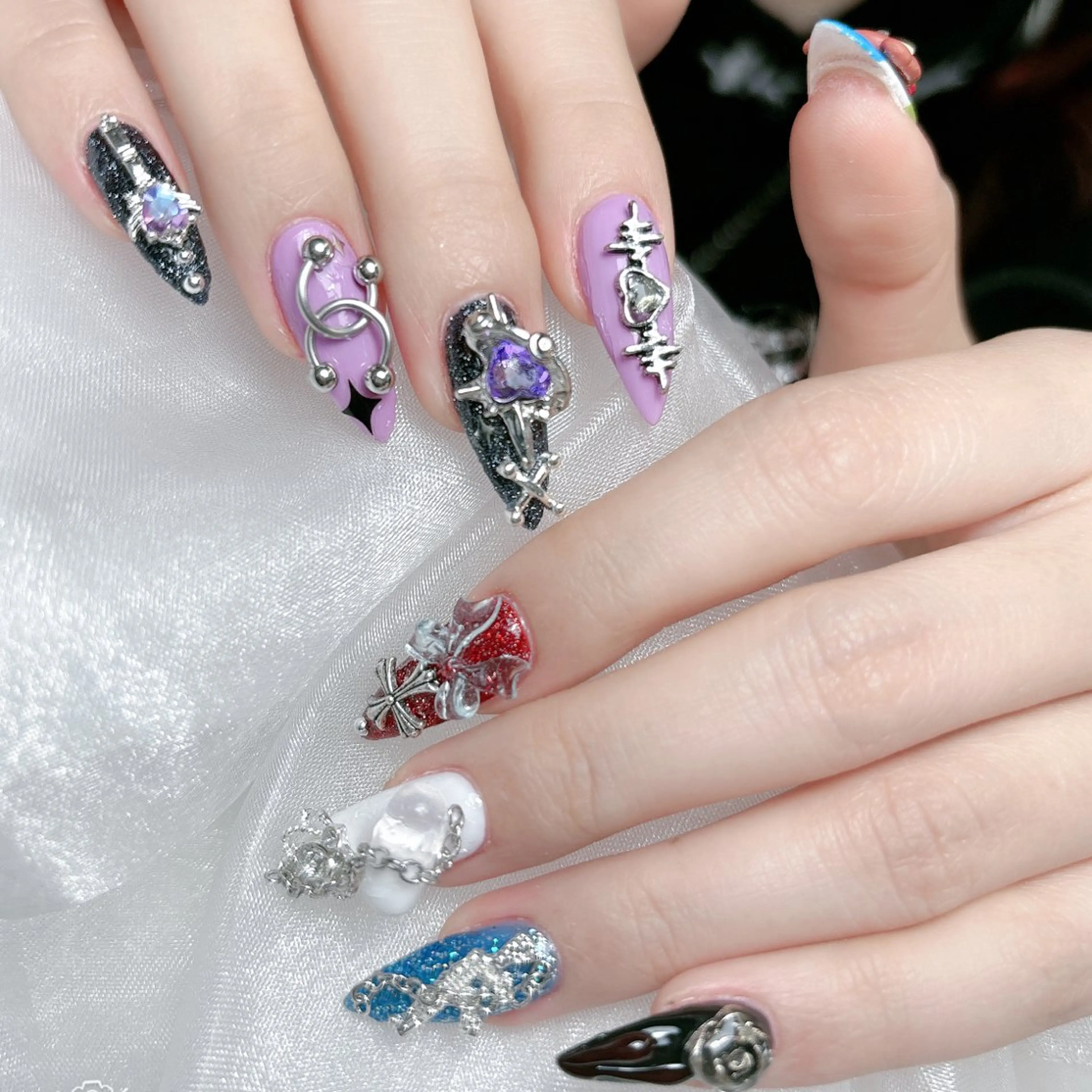 ネイル 成人式 ジェルネイル ロングネイル マグネットネイル ミディアムネイル ハンドネイル MoMoA Nail ネイル長さ出し専門店のネイルデザイン