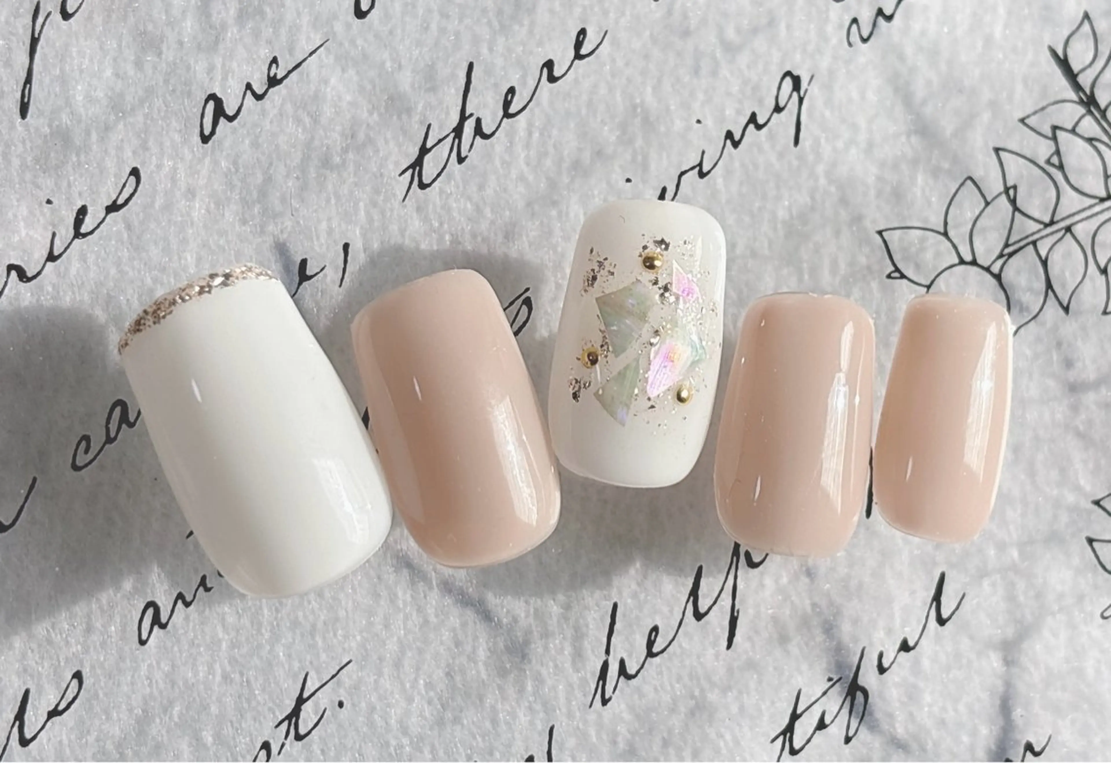 ネイル ハンドネイル 🦩son🌴 東十条ミューズネイルのネイルデザイン