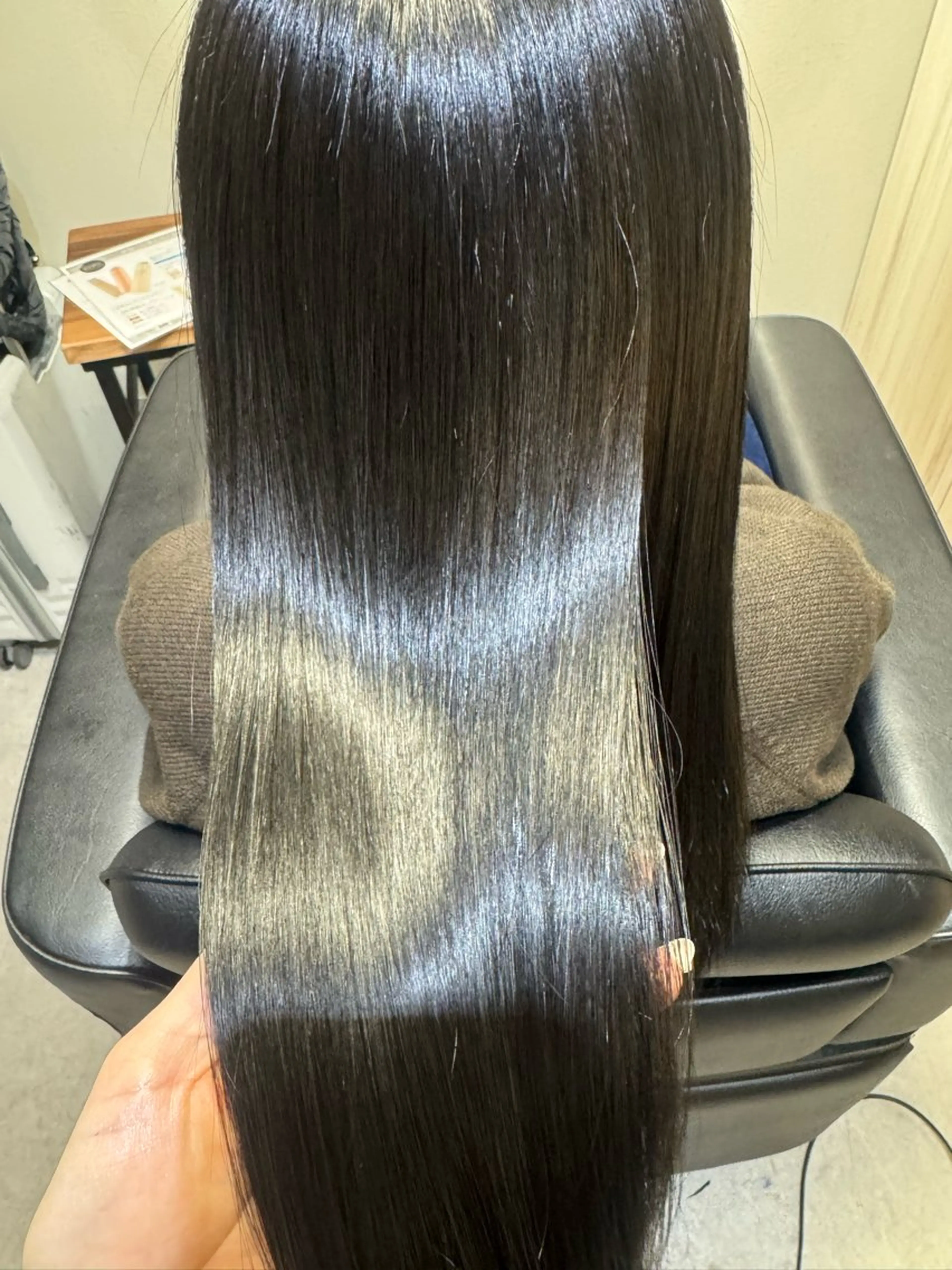 ロング カット ヘアカラー 縮毛矯正 トリートメント NAVY 橋本心 縮毛矯正のヘアスタイル