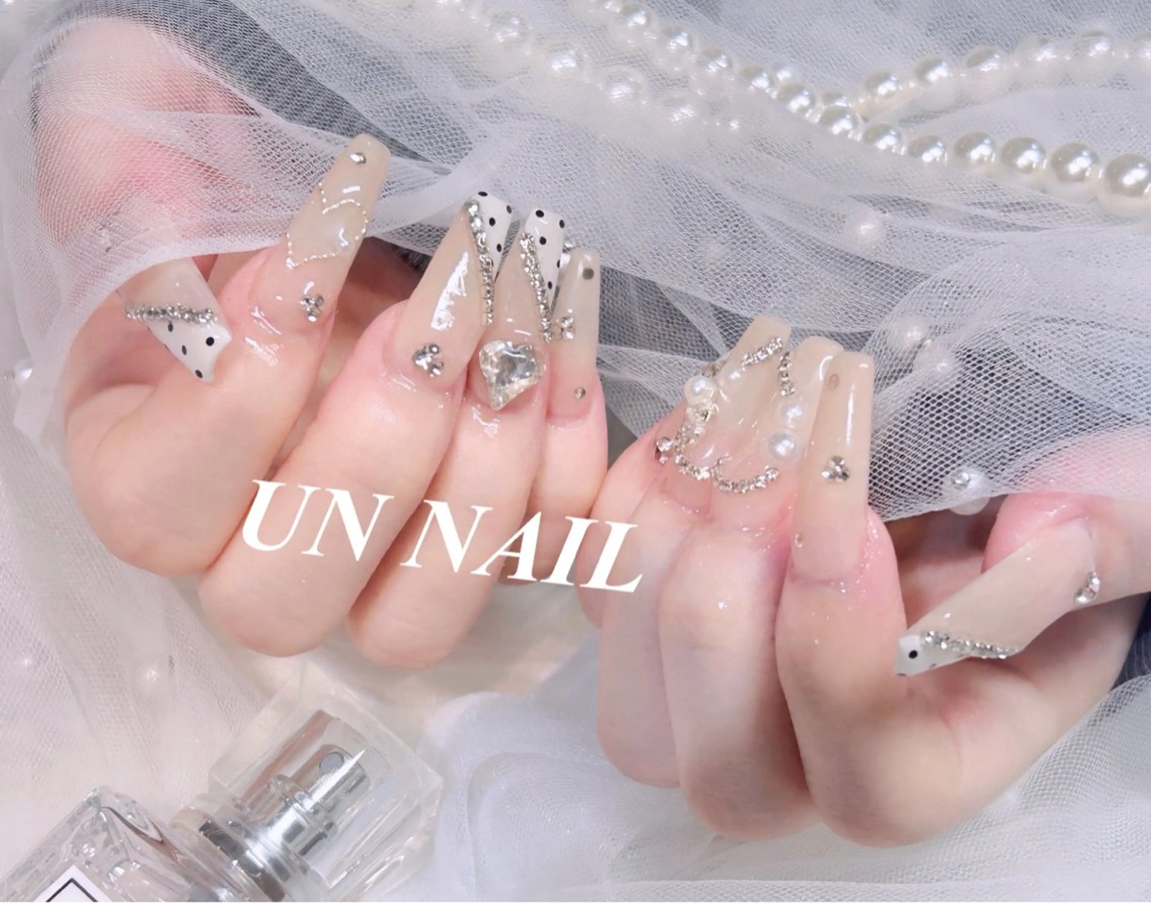 ネイル ハンドネイル UN NAILのネイルデザイン