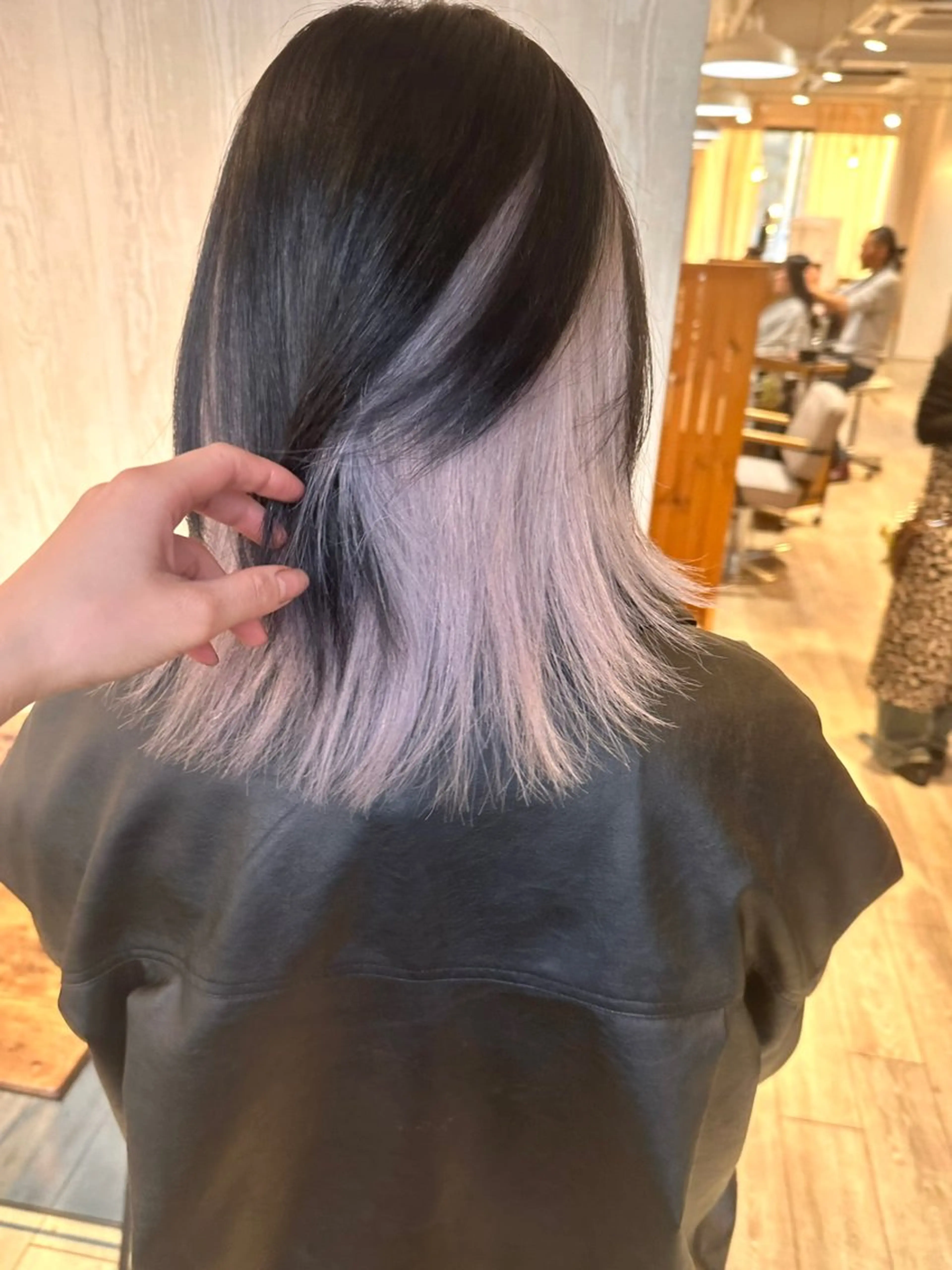 ミディアム カラー ヘアカラー トリートメント peg.hair所属・ブリーチカラー🫧 森　凪沙のヘアスタイル