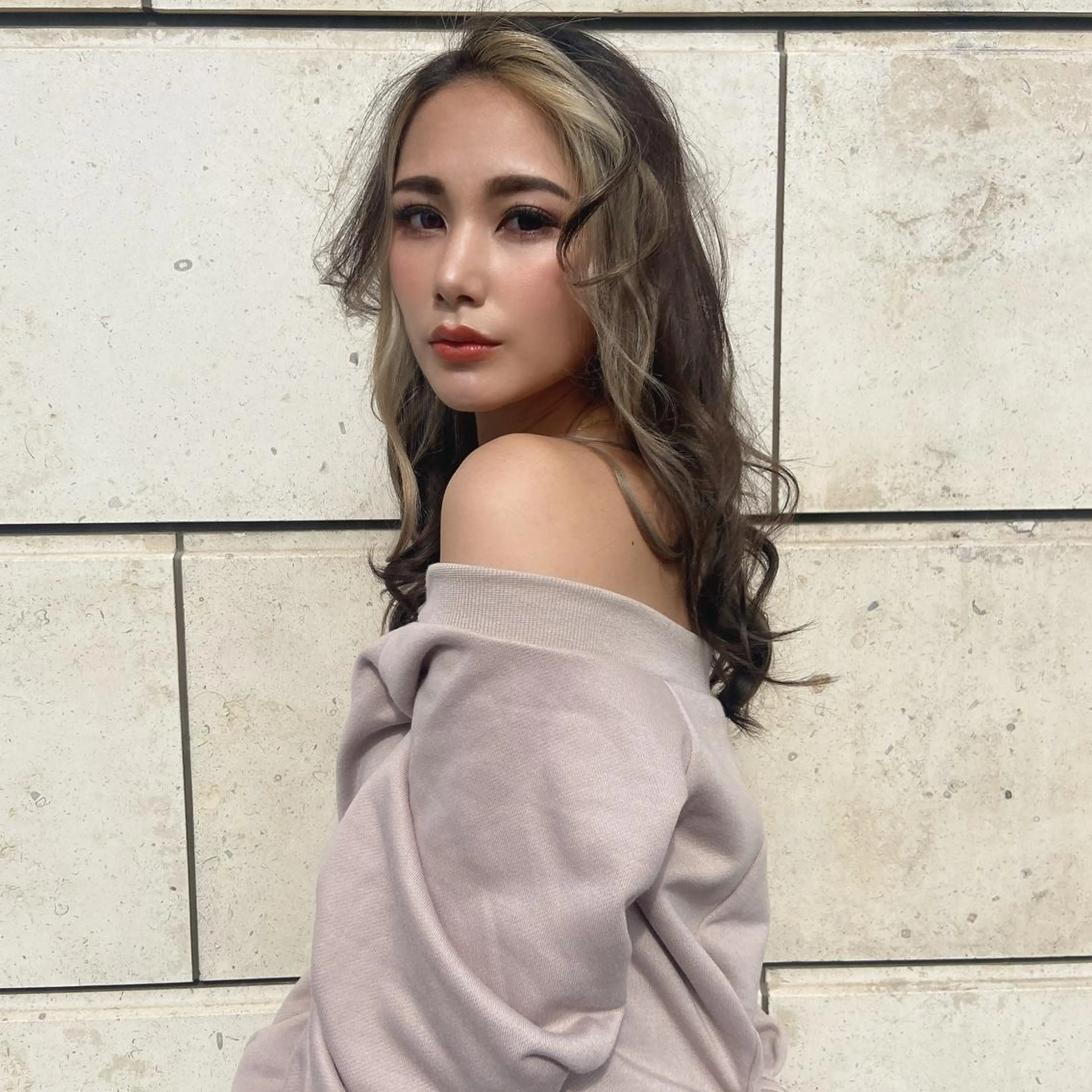 セミロング カラー ミストバング  フェイスフレーミング tricca  AVEDA所属・Ishii Tsuyoshiのヘアスタイル