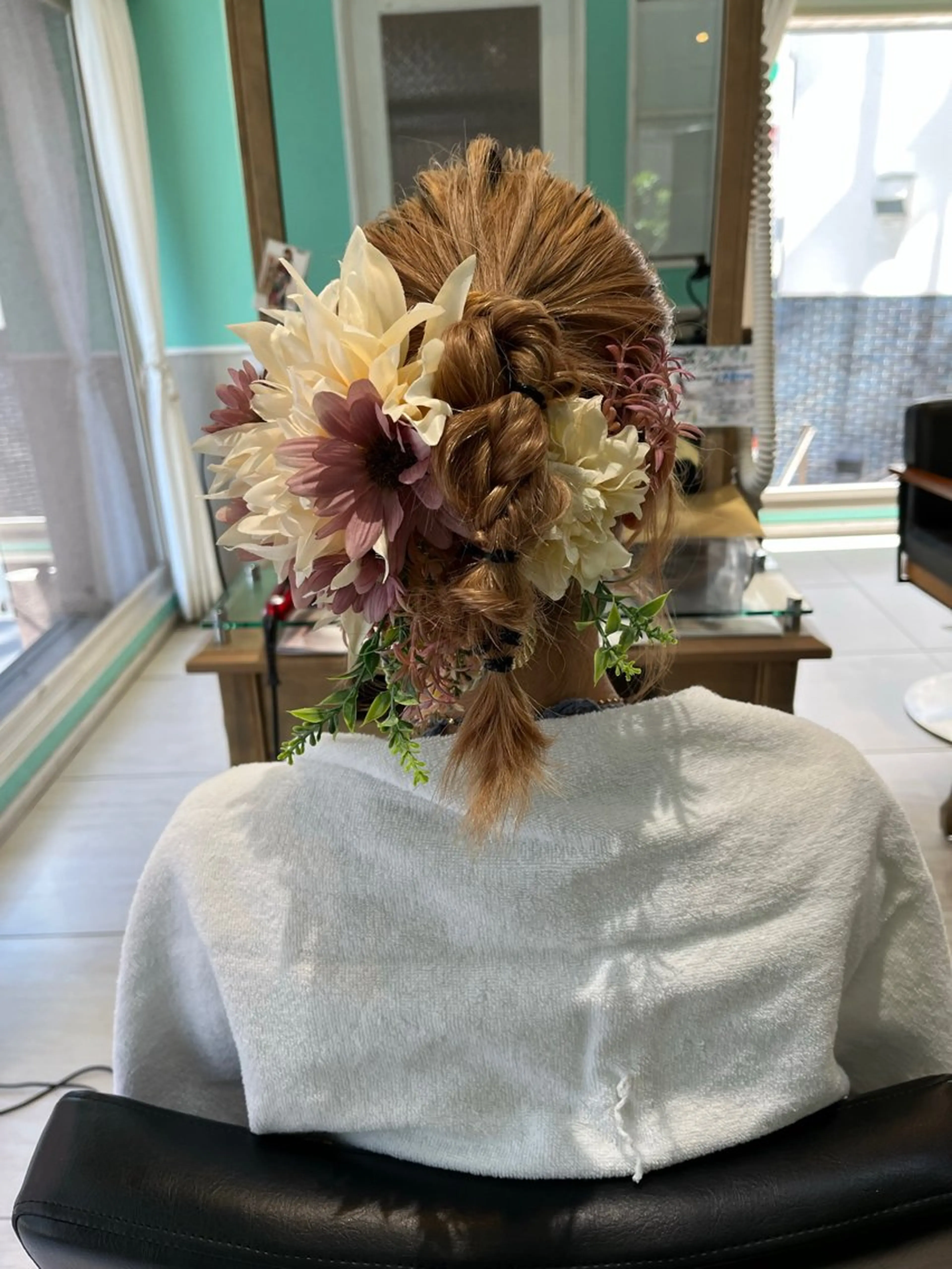 ミディアム ヘアアレンジ 城間 菜々子のヘアスタイル