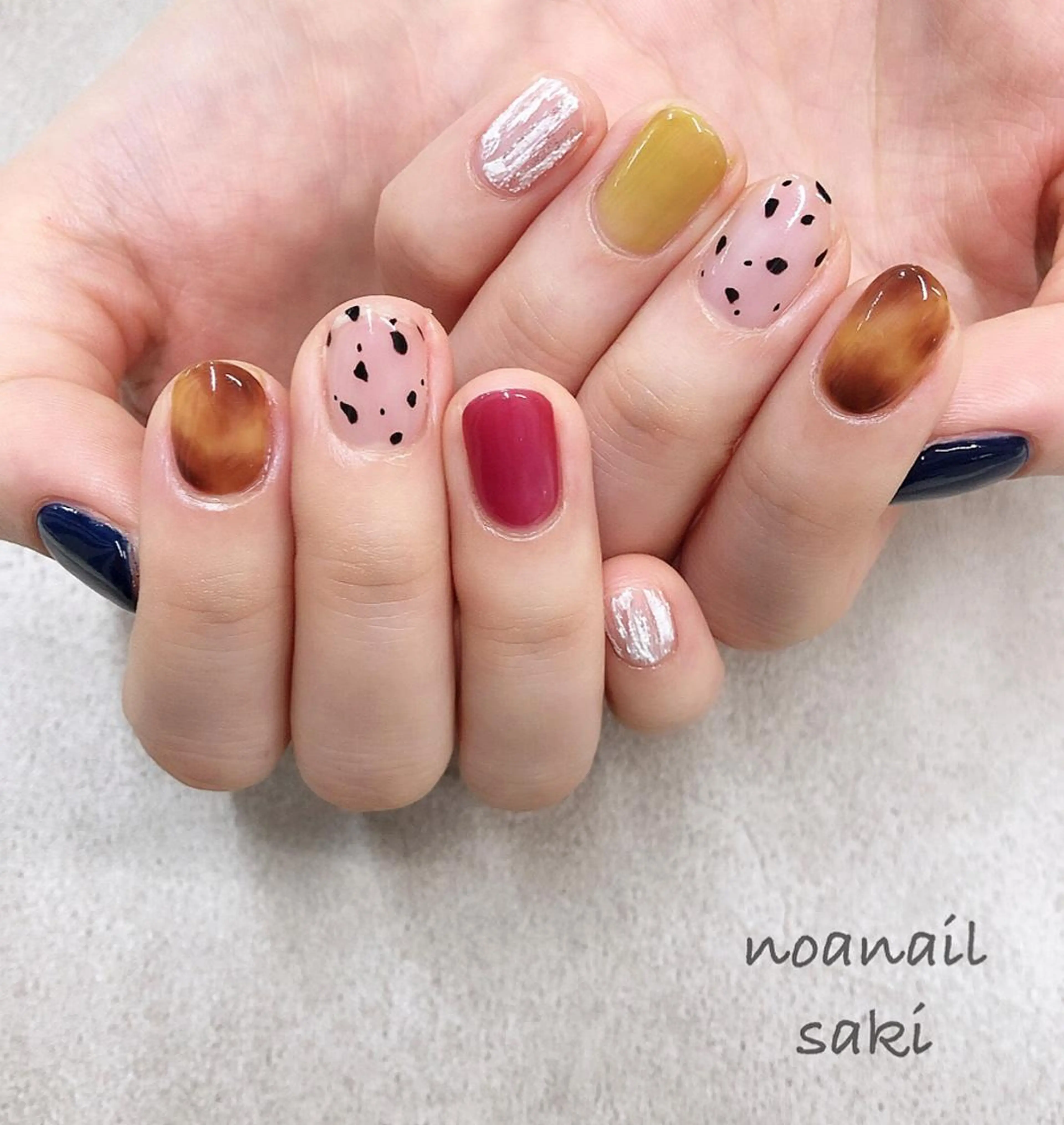 ネイル アートネイル ジェルネイル ミラーネイル ニュアンスネイル パラジェル ショートネイル専門店 noaのネイルデザイン
