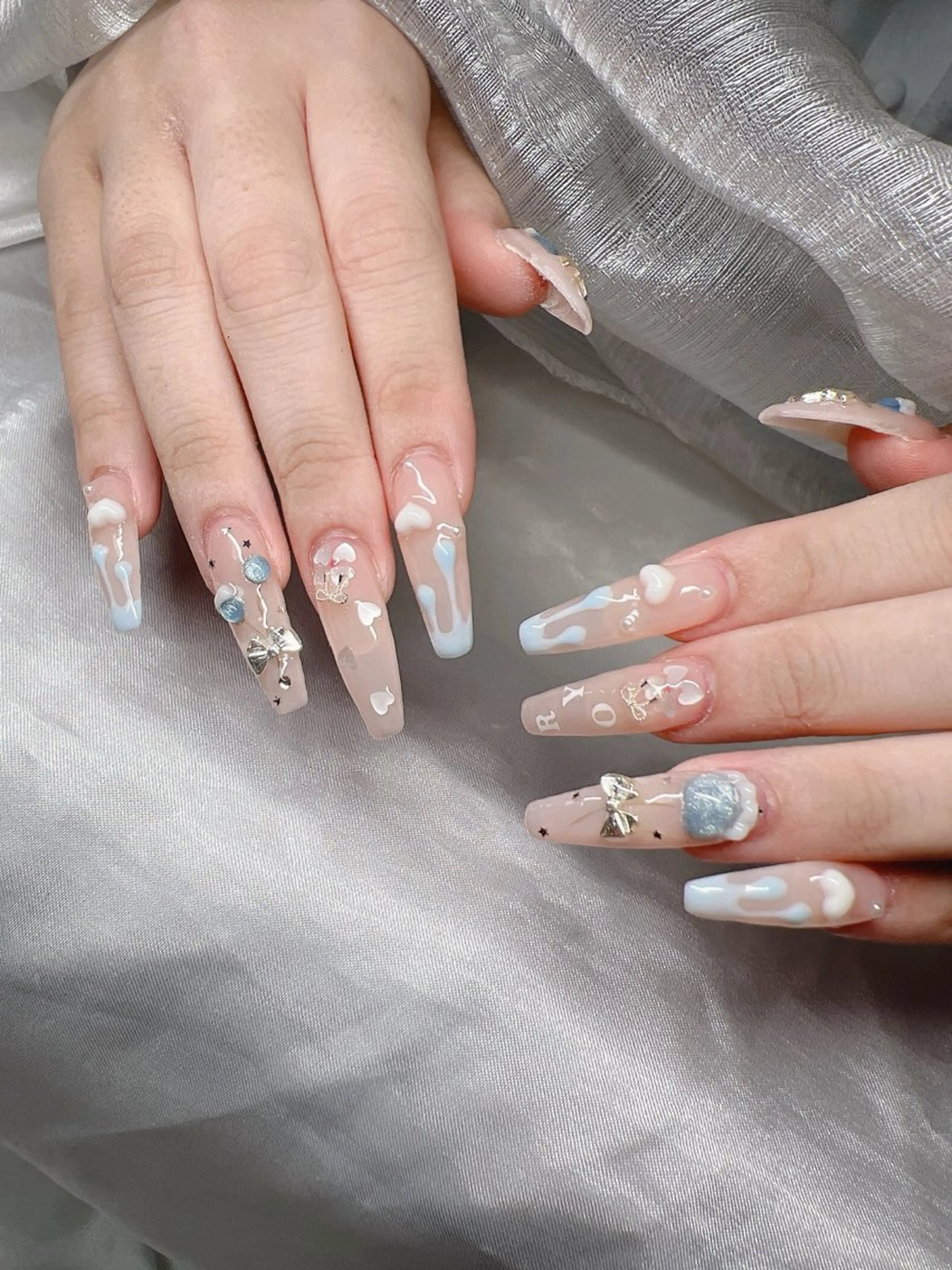 ネイル 長さ出し グラデーション 卒業式 キラキラネイル マグネットネイル ハンドネイル Lee Nailsのネイルデザイン