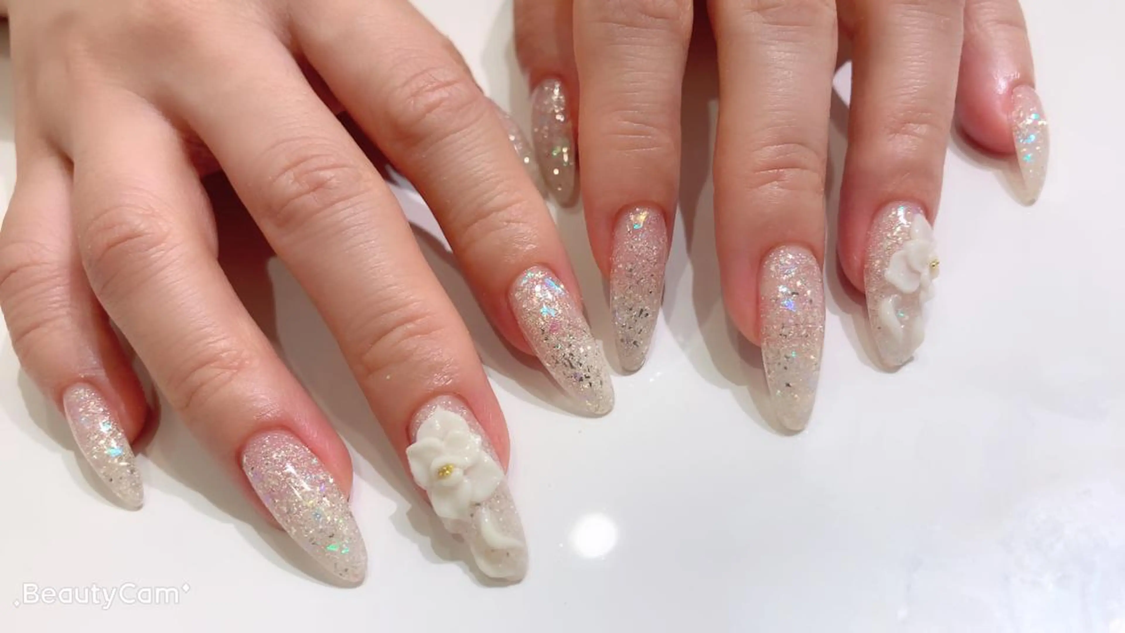 ネイル salon de Tiaraのネイルデザイン
