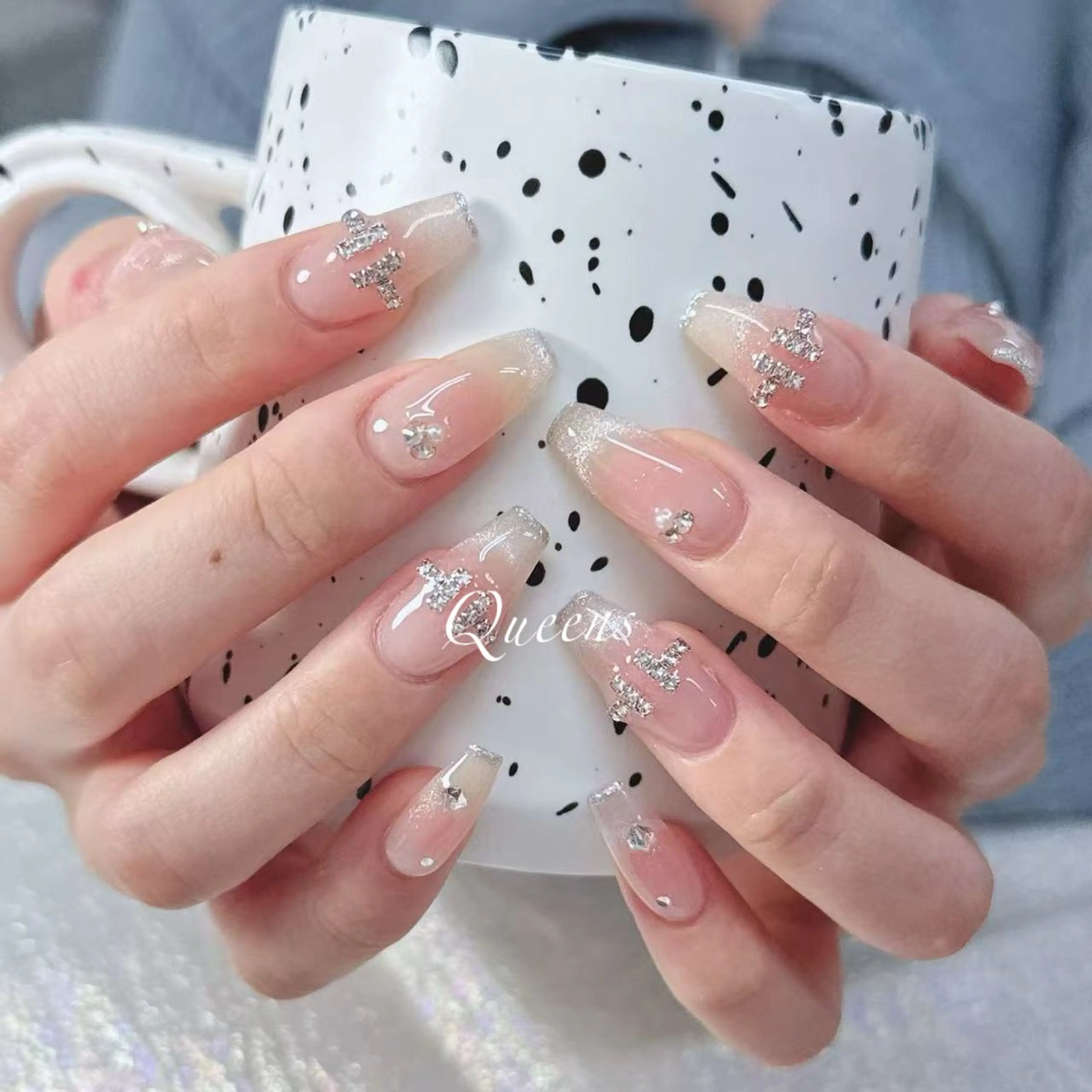 ネイル ハンドネイル Queens マオのネイルデザイン