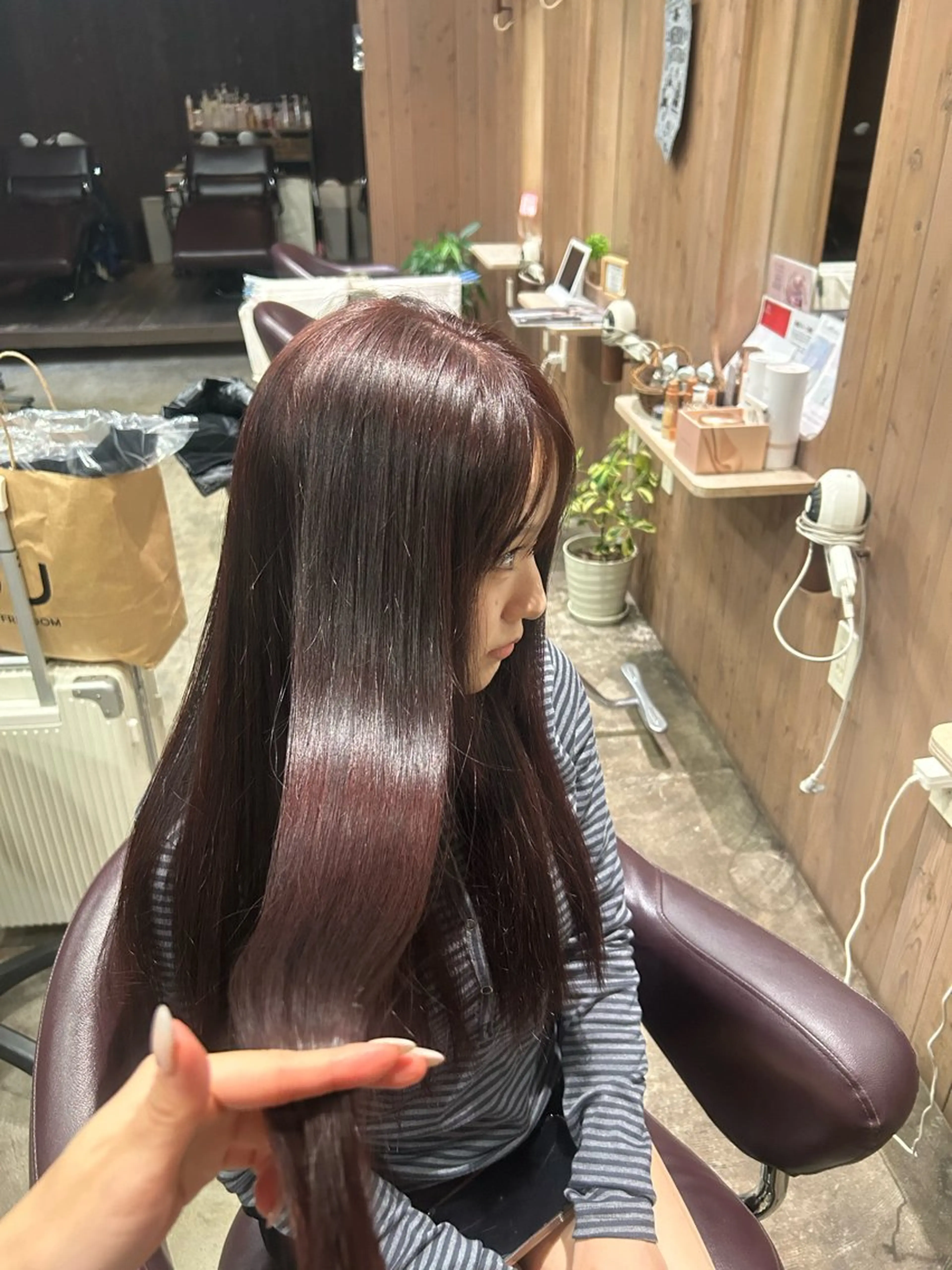 ワンカラー＋シャンプーブロー＋トリートメントの写真