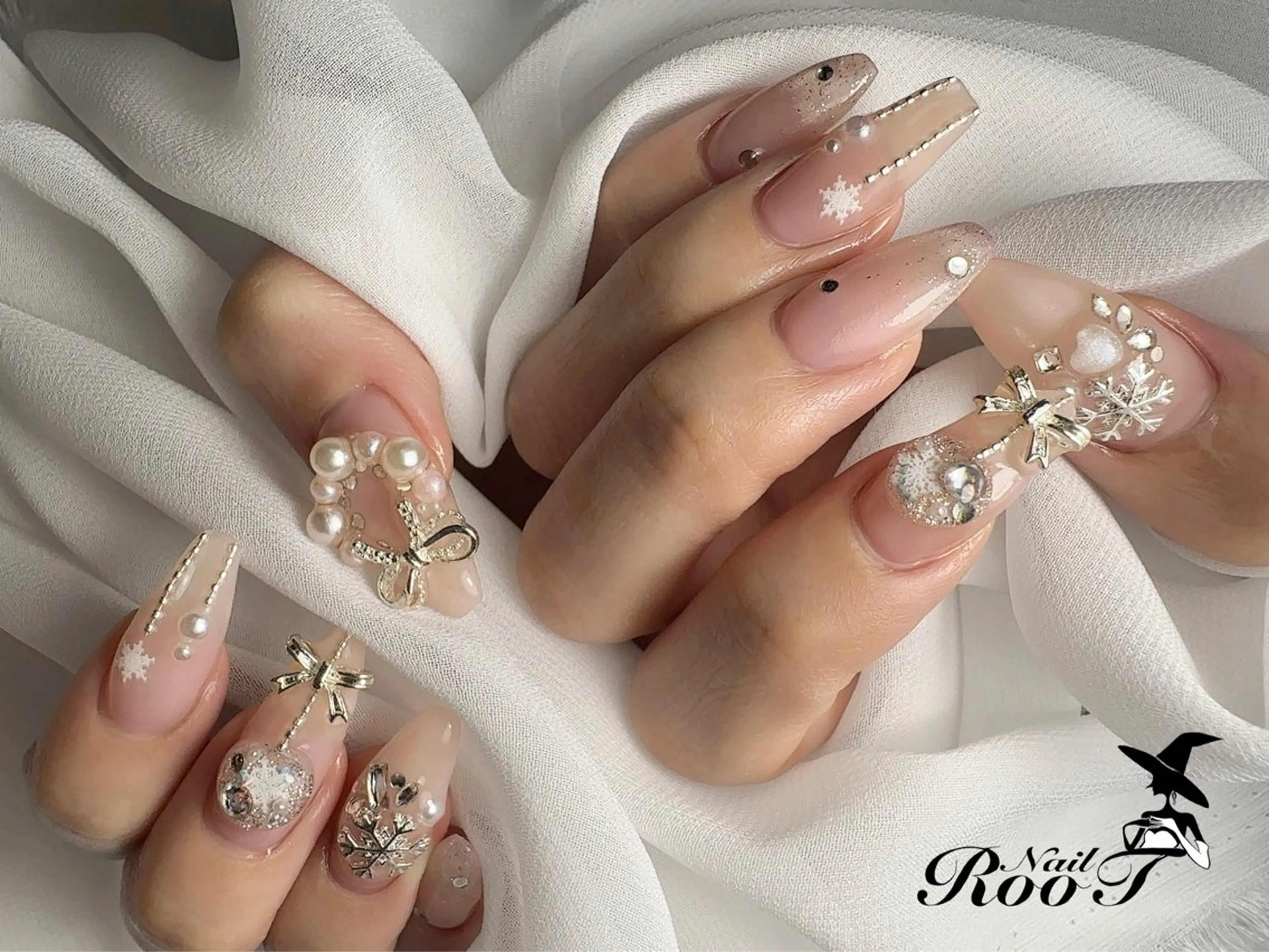 ネイル 冬ネイル クリスマス ハンドネイル RooT Nailのネイルデザイン