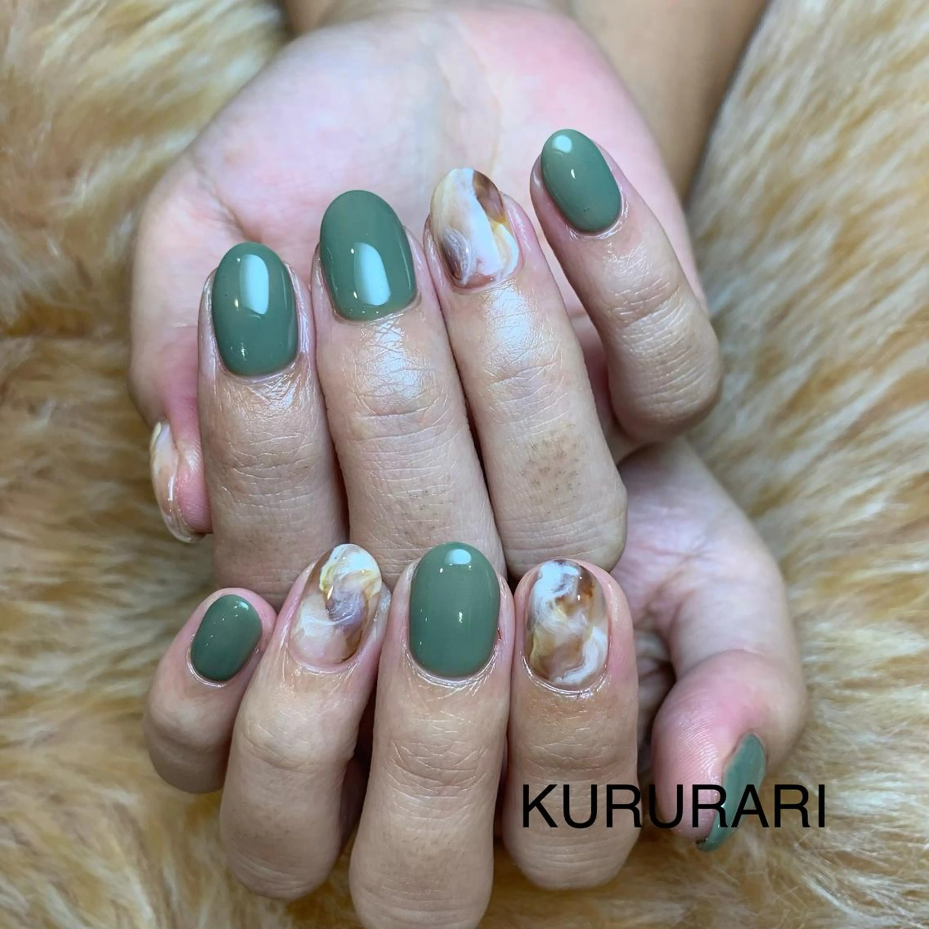 ネイル KURURARI NAILのネイルデザイン
