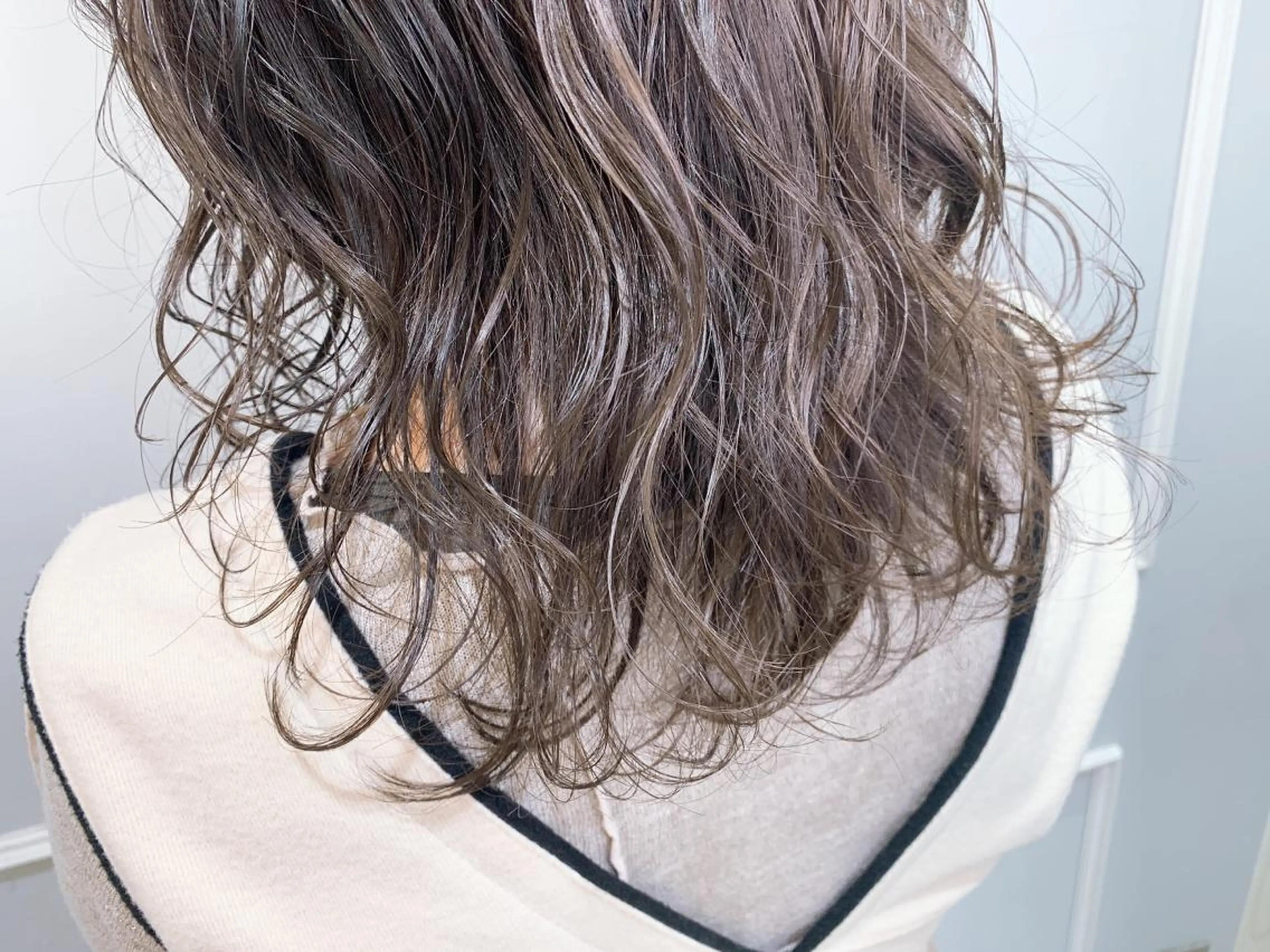 セミロング カラー ヘアカラー トリートメント 🦖鶴岡香純🦖 5/1から復帰しますのヘアスタイル