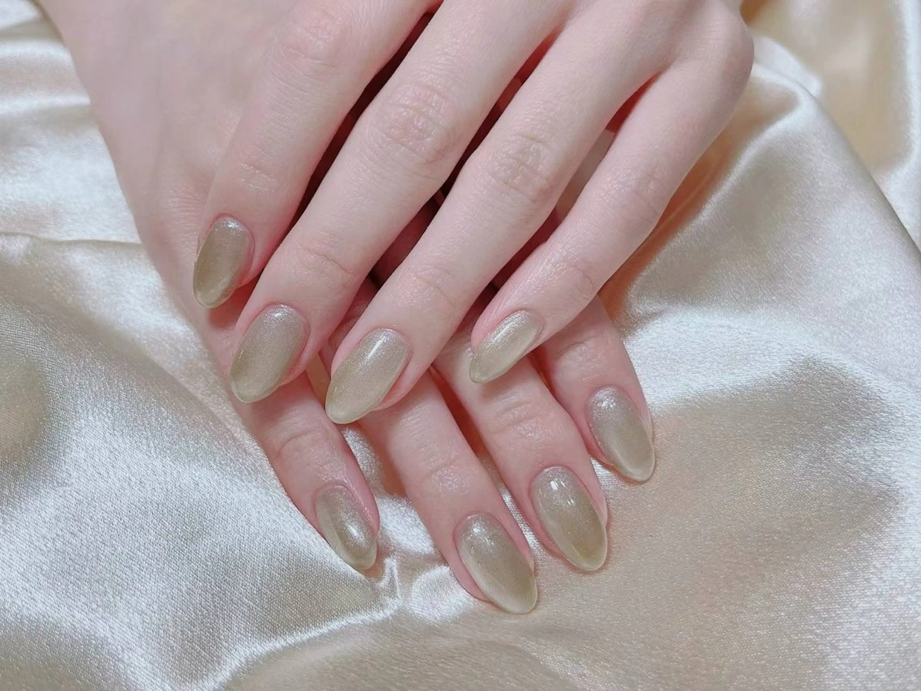 ネイル 桜ネイル フットネイル ジェルネイル 韓国ネイル ラメ(グリッター) ハンドネイル ネイルサロンAiri 長さ出し·シンプルのネイルデザイン