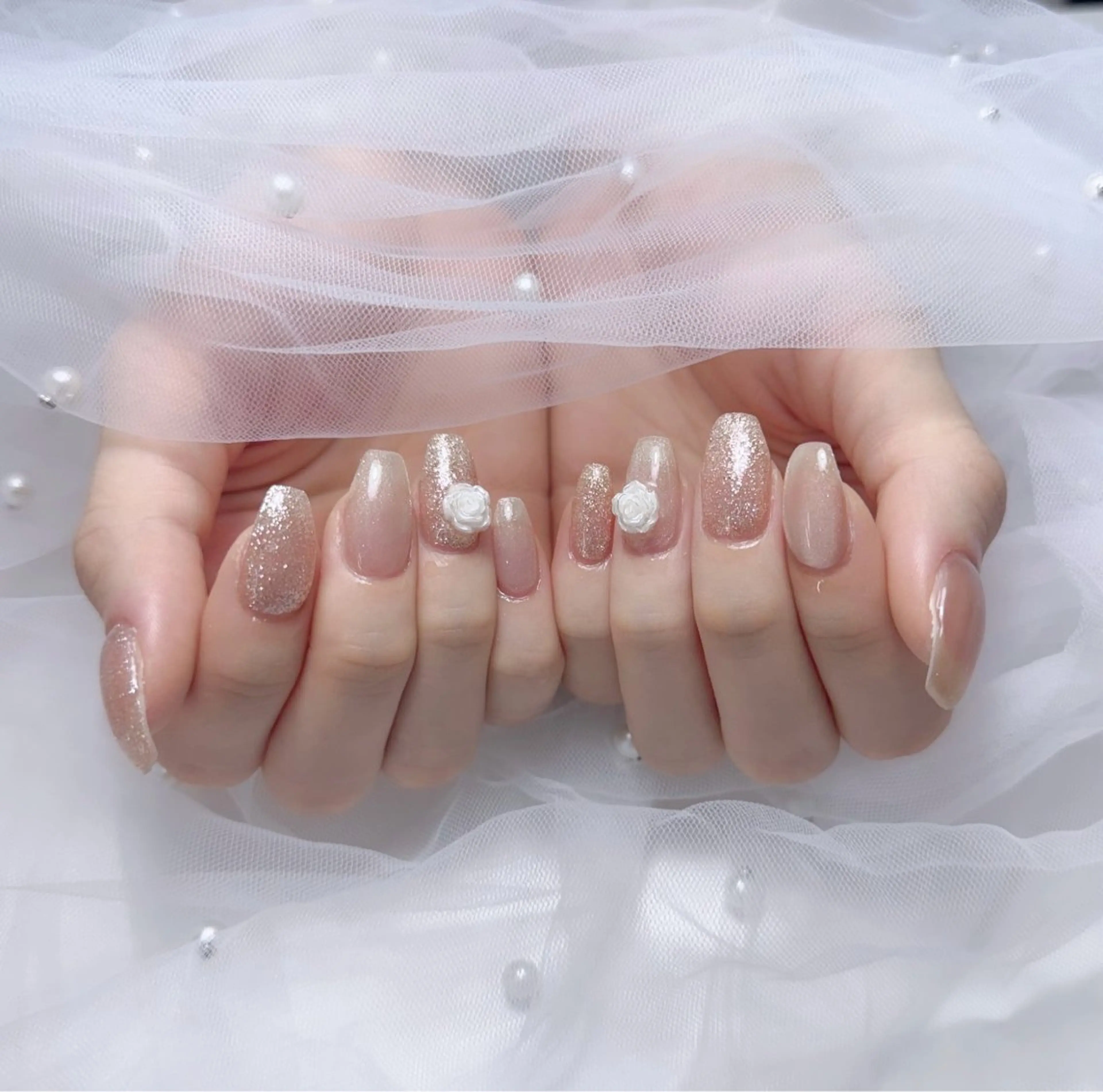 ネイル ジェルネイル マグネットネイル パラジェル ハンドネイル フットネイル ハンドケア re. naのネイルデザイン