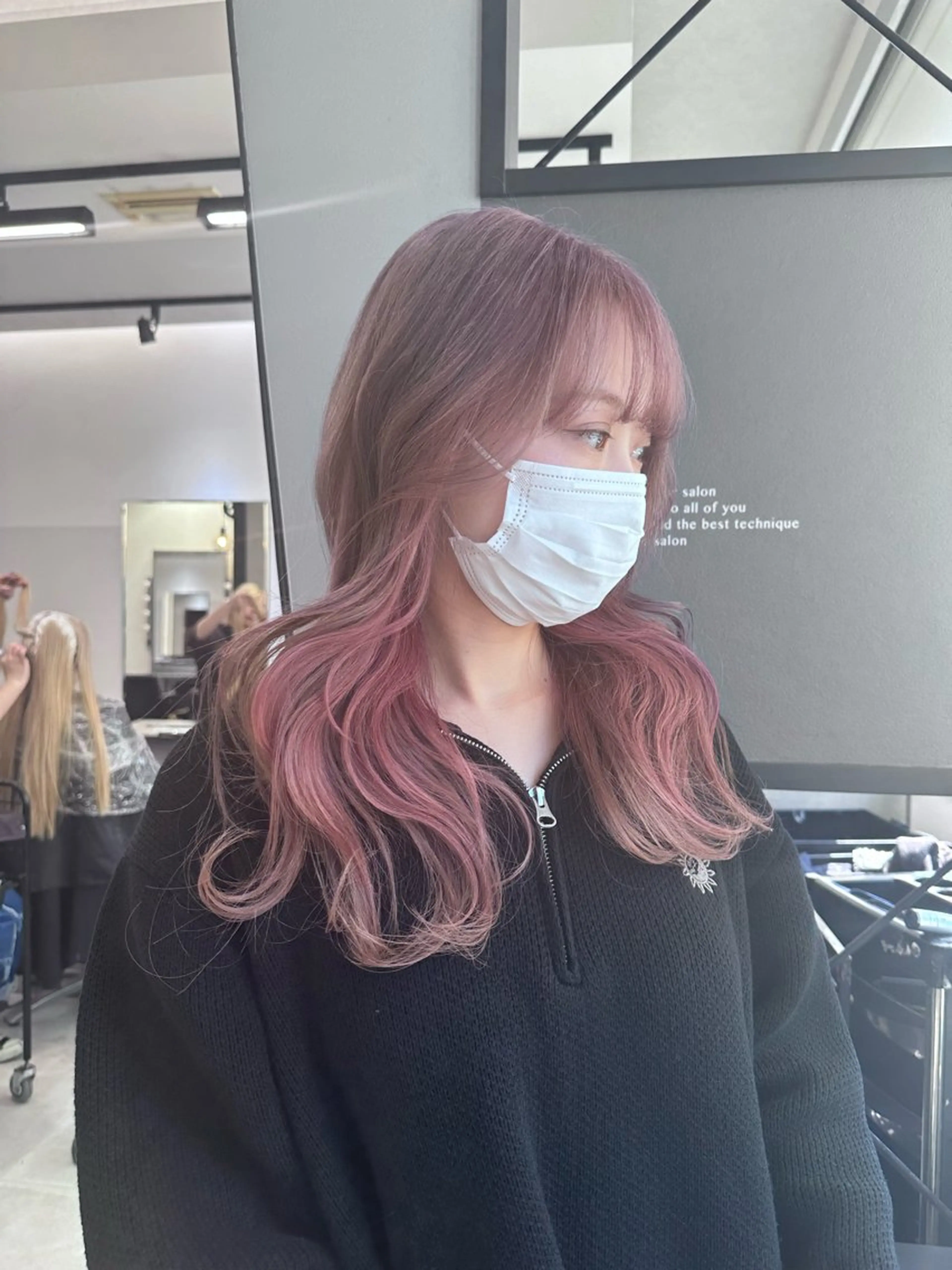 セミロング カラー 天神大名/ブリーチ 鶴岡和幸/ハイトーンのヘアスタイル