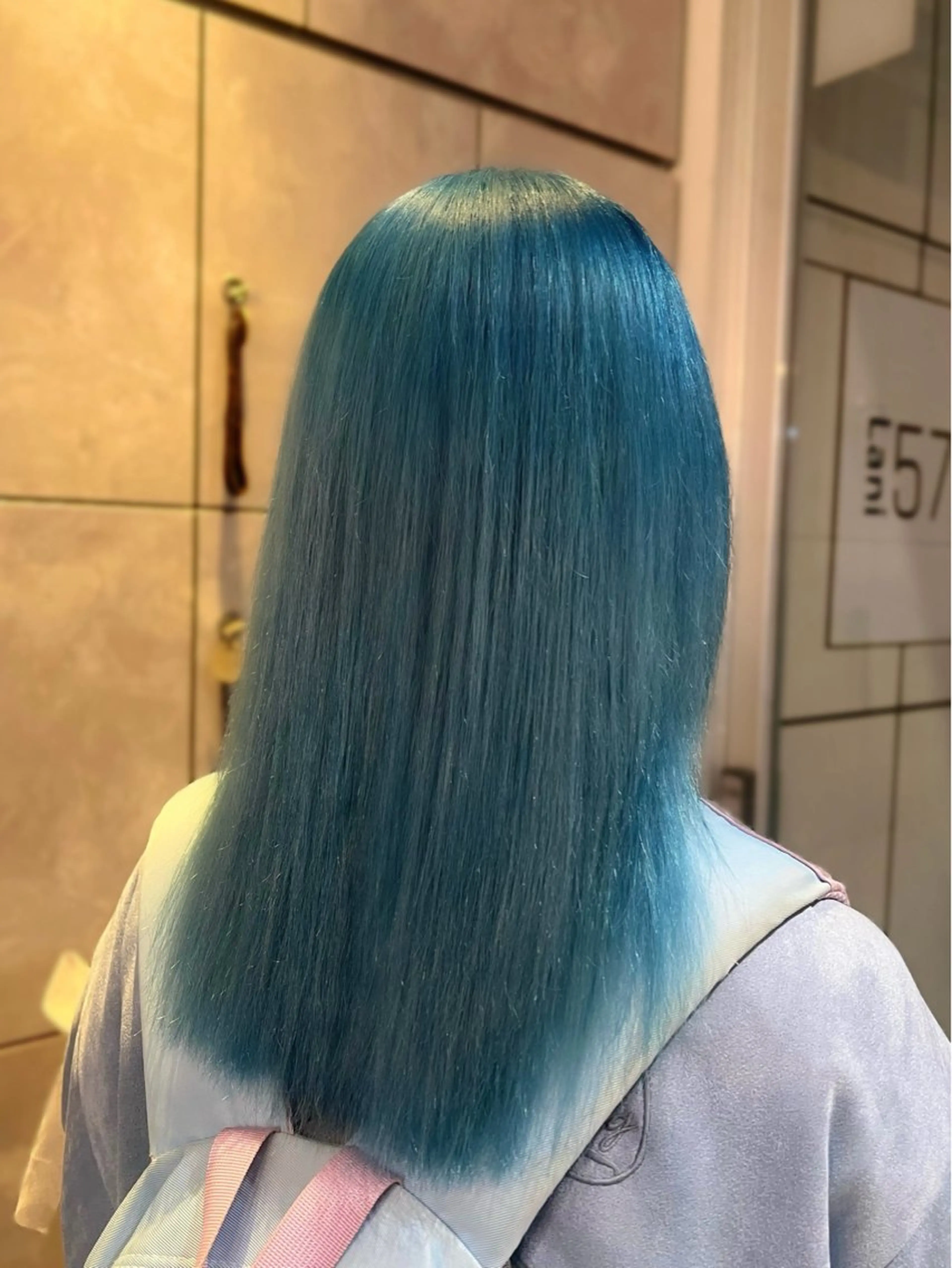 ミディアム カラー Lani5710所属・🎀ハイトーン・艶 カラー HANA🎀のヘアスタイル