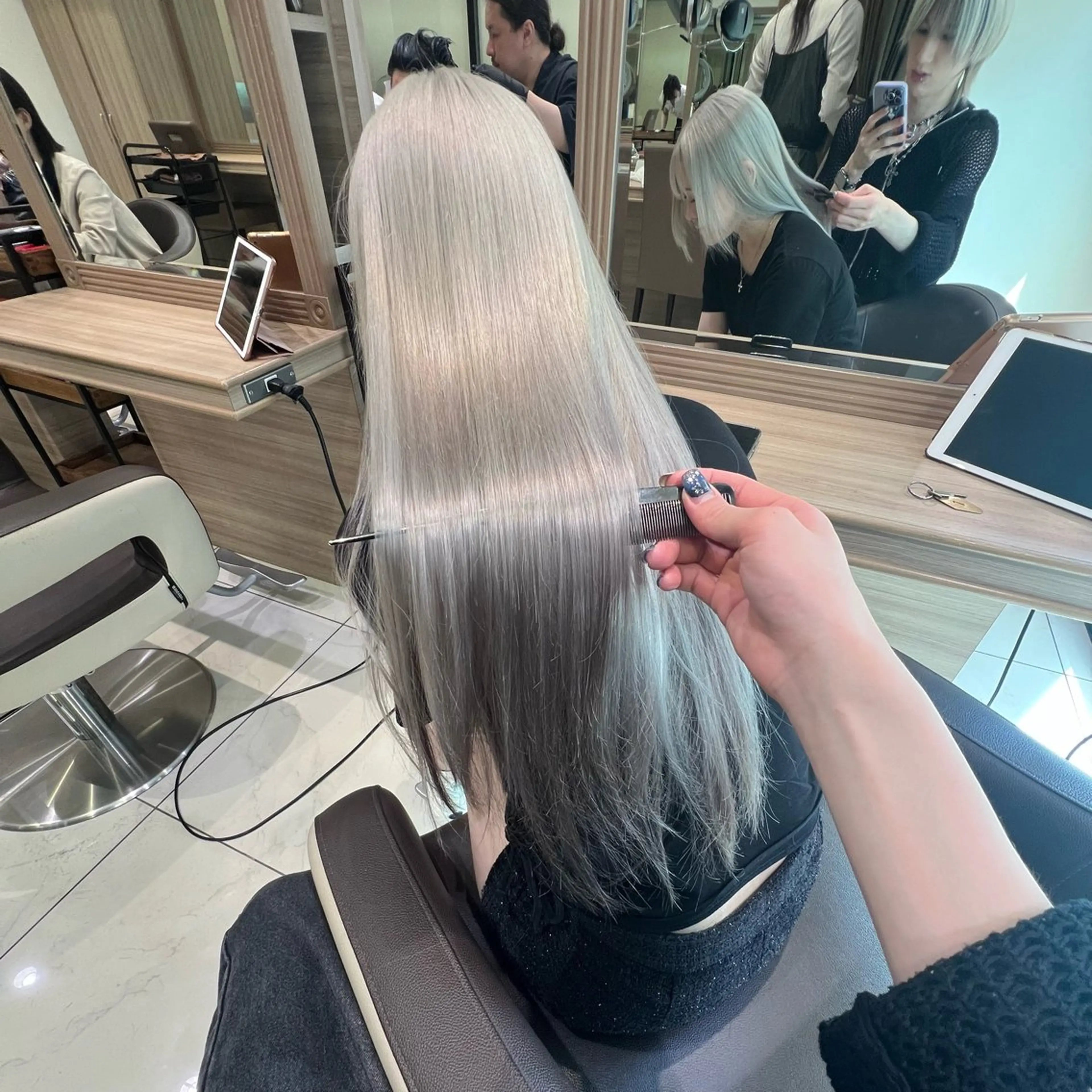 ロング カラー ヘアカラー トリートメント ブリーチ/デザイン 💎ryuyaのヘアスタイル