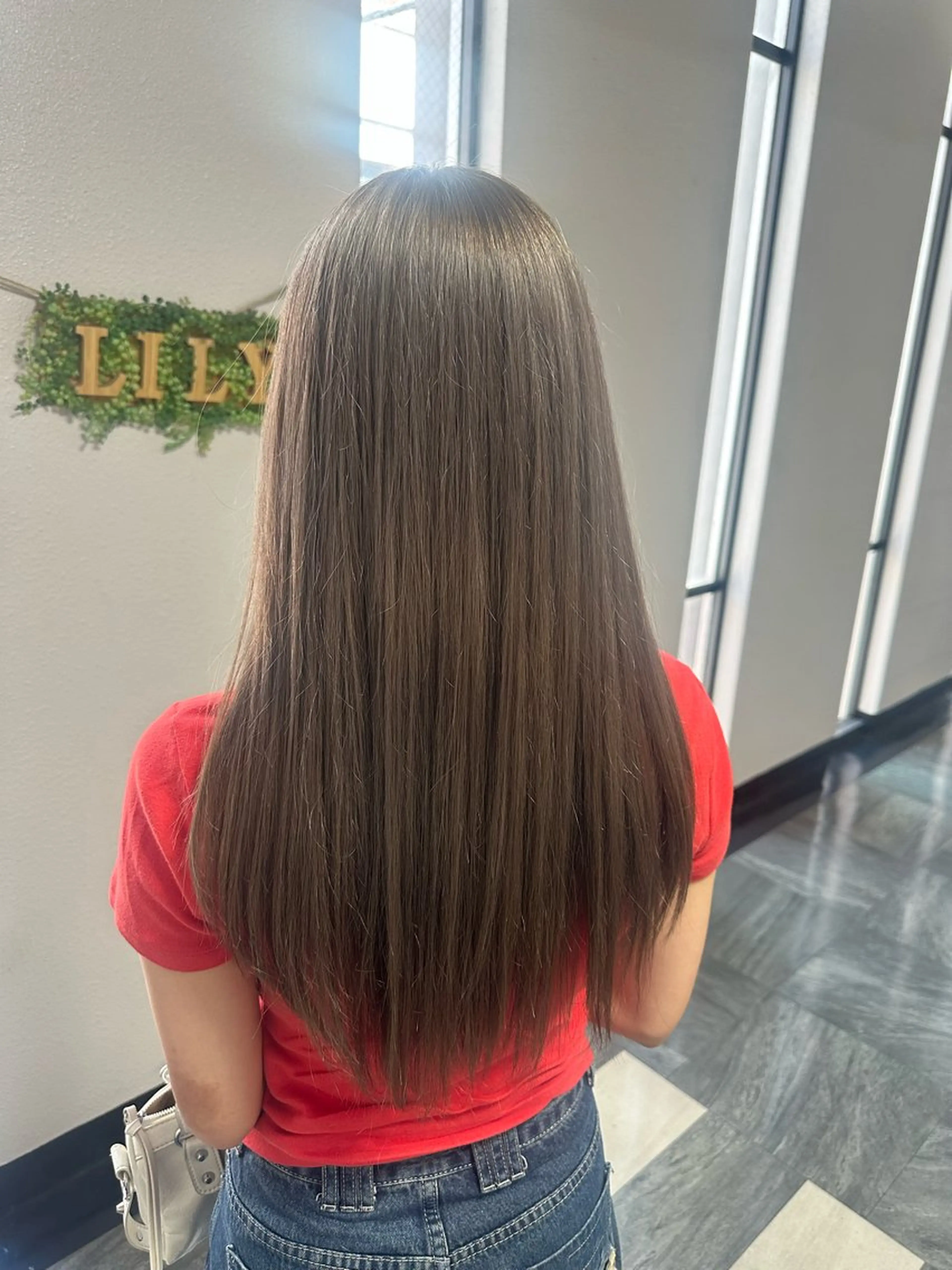 ロング MOURI CHISATOのヘアスタイル