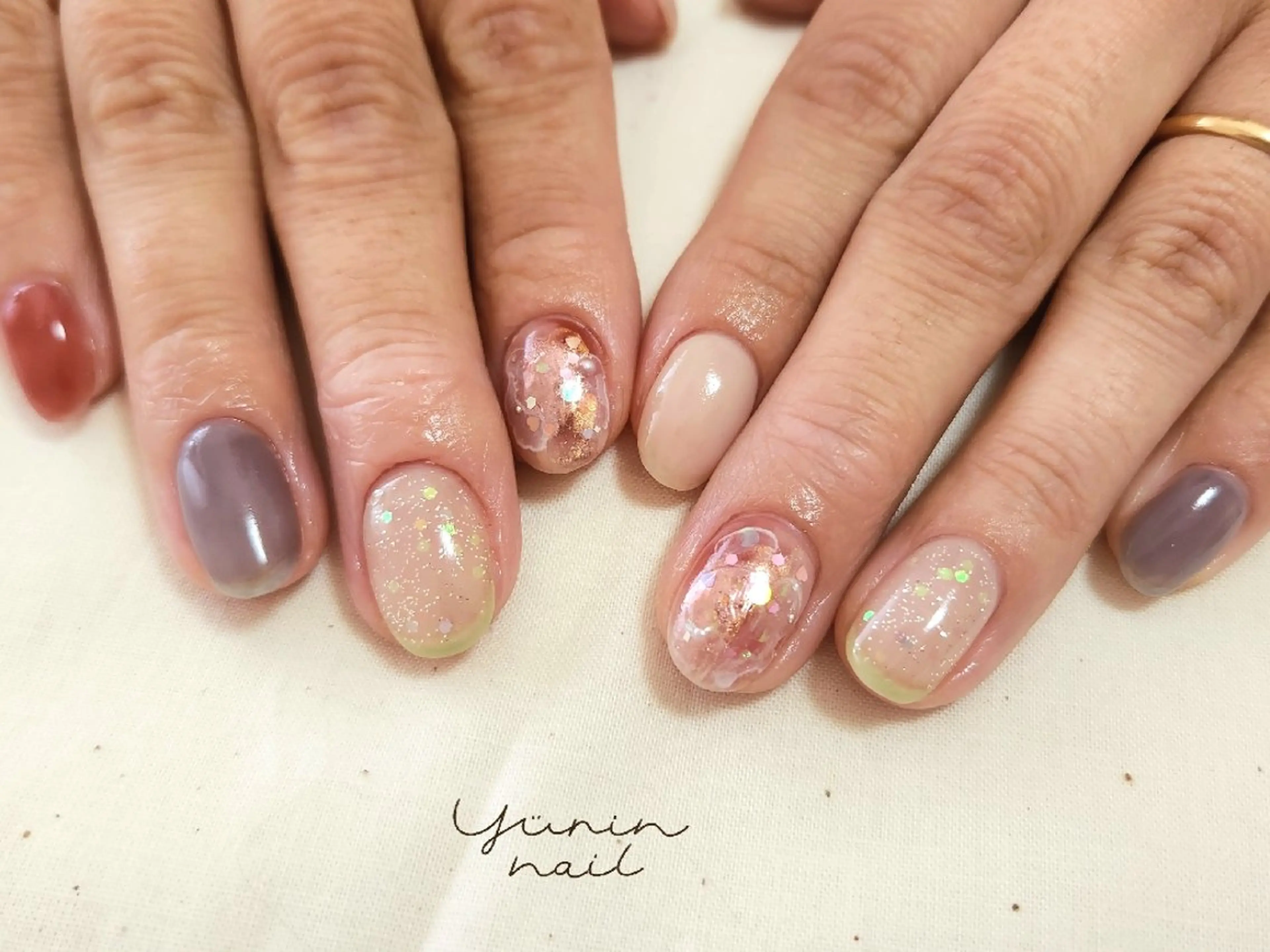 ネイル キラキラネイル ニュアンスネイル ショートネイル専門 yurin nailのネイルデザイン