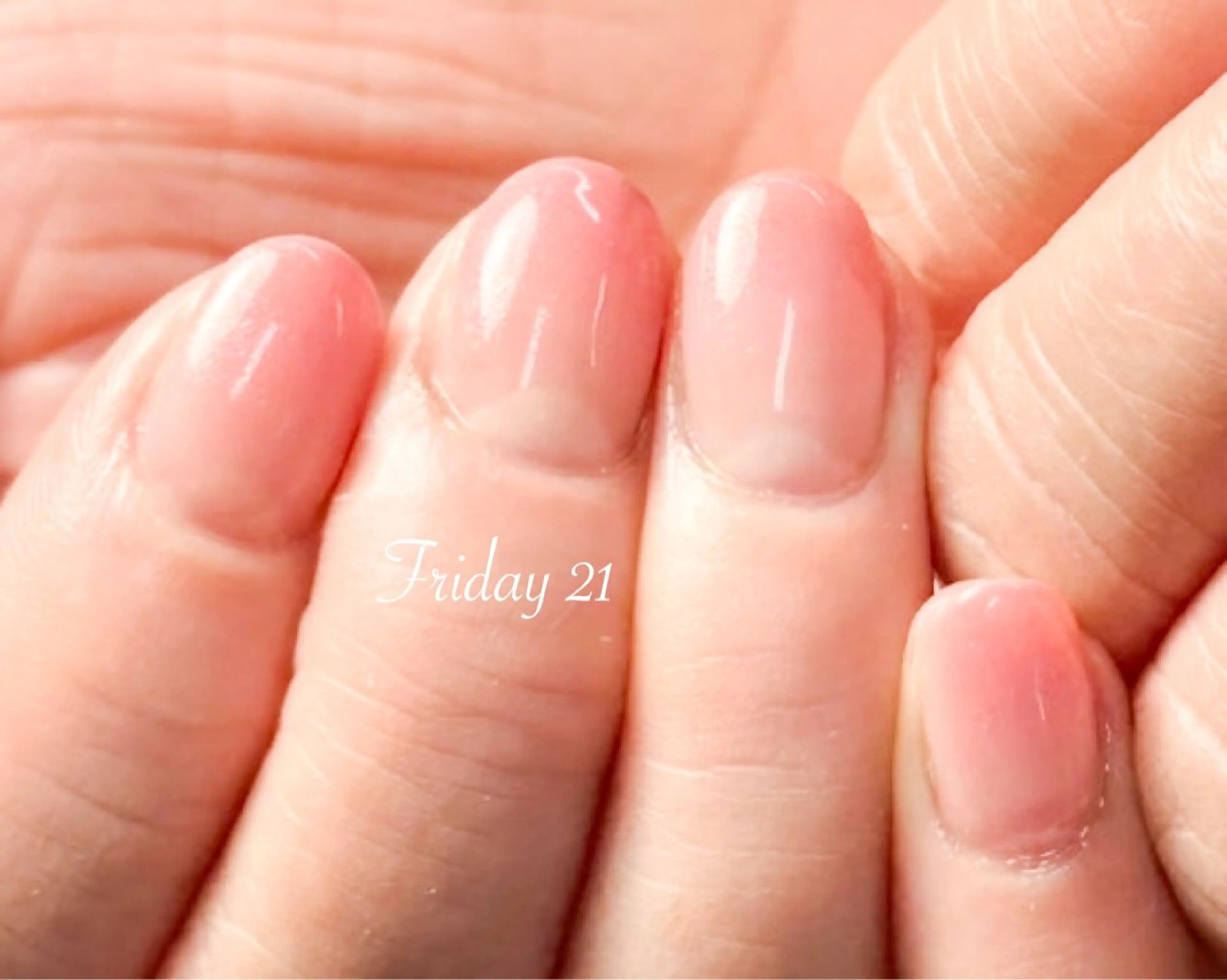 ネイル ネイルサロン Friday 21のネイルデザイン
