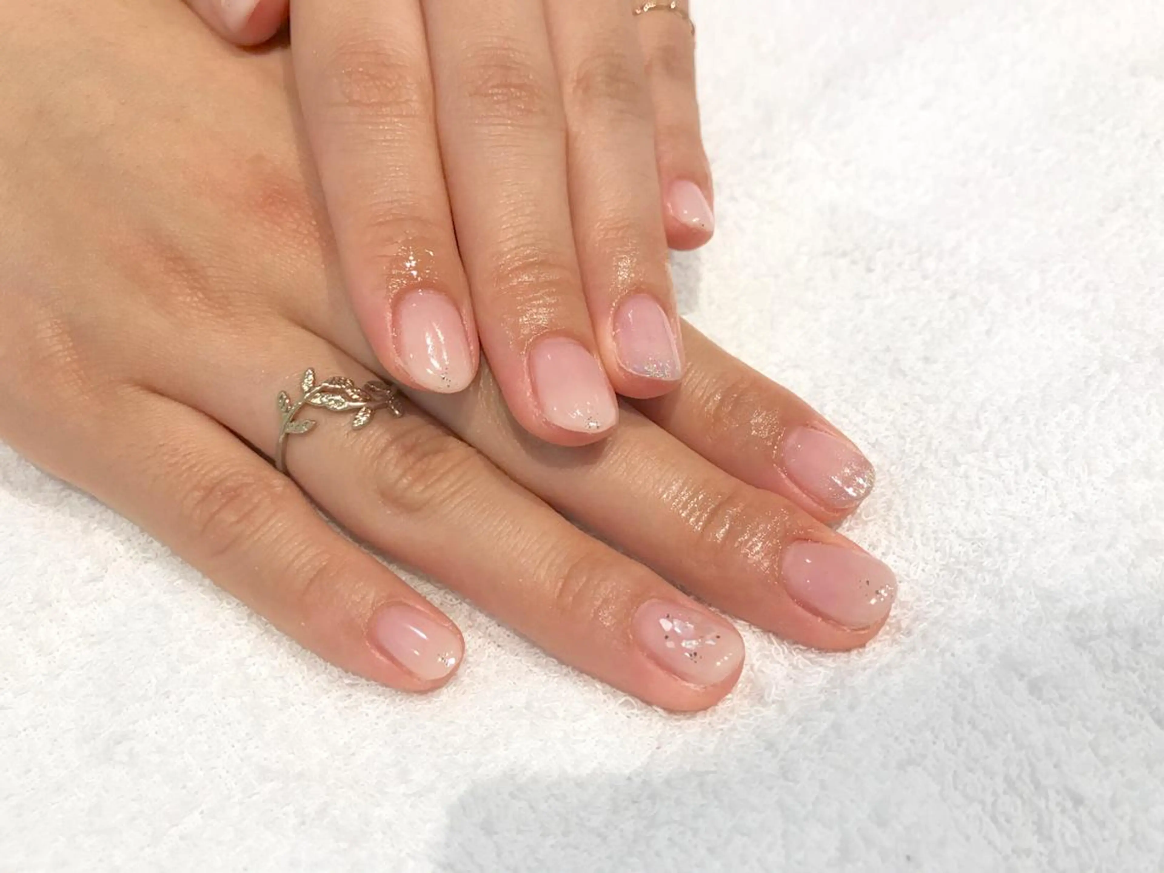 ネイル グラデーション シンプルネイル NARUMI HYODOのネイルデザイン