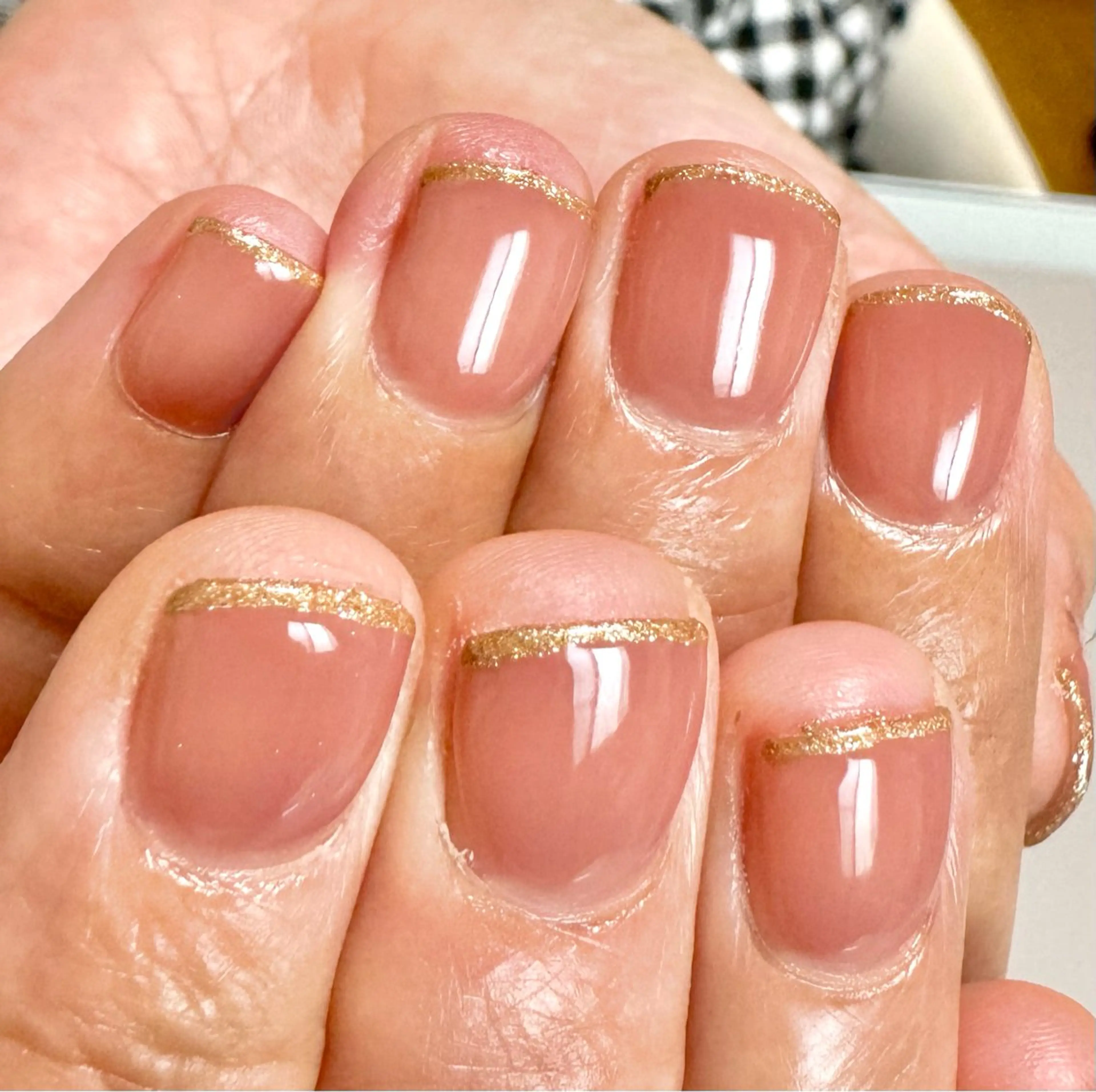 ワンカラー＋ラメラインの写真